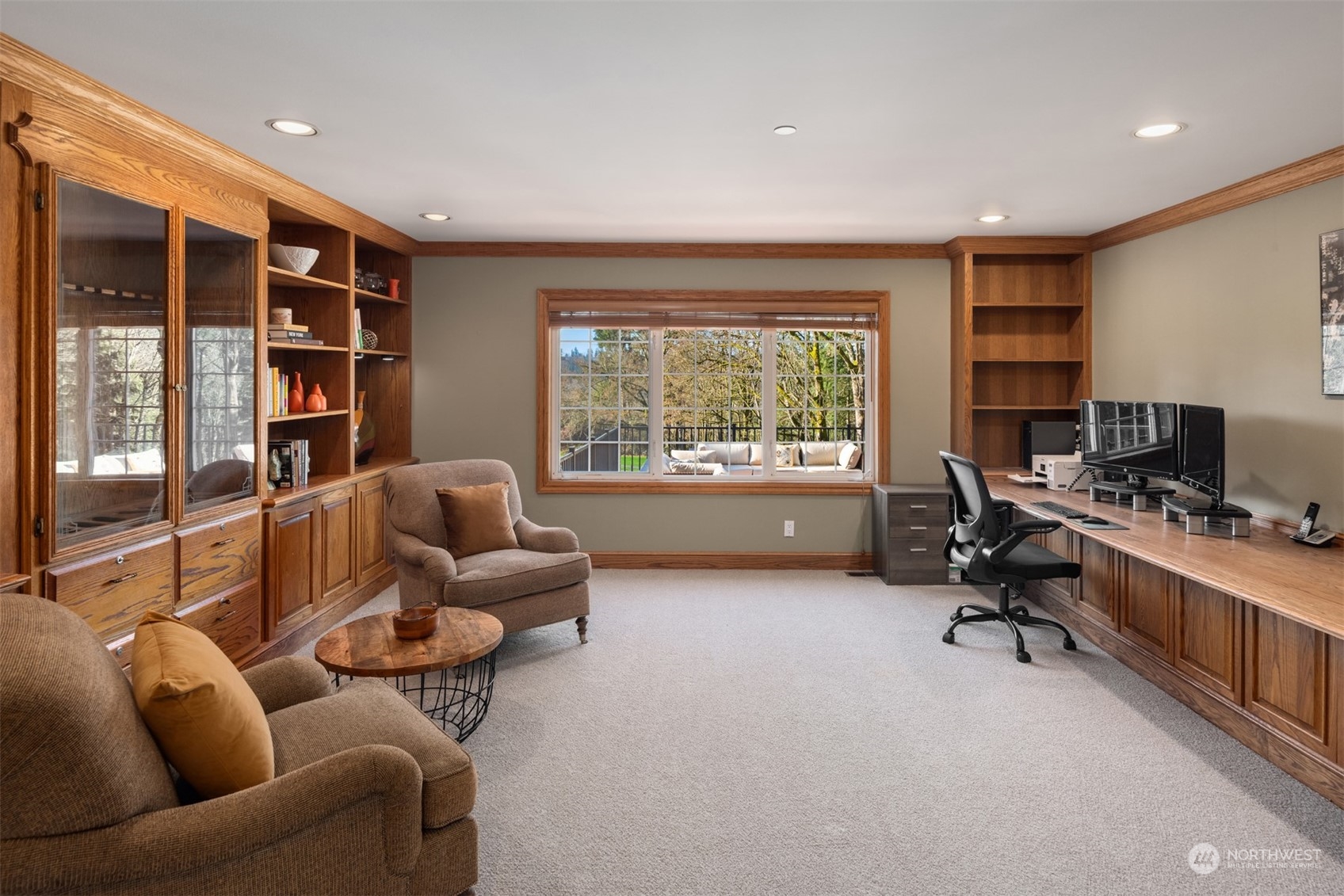 Expansive office or library with lots of natural light.