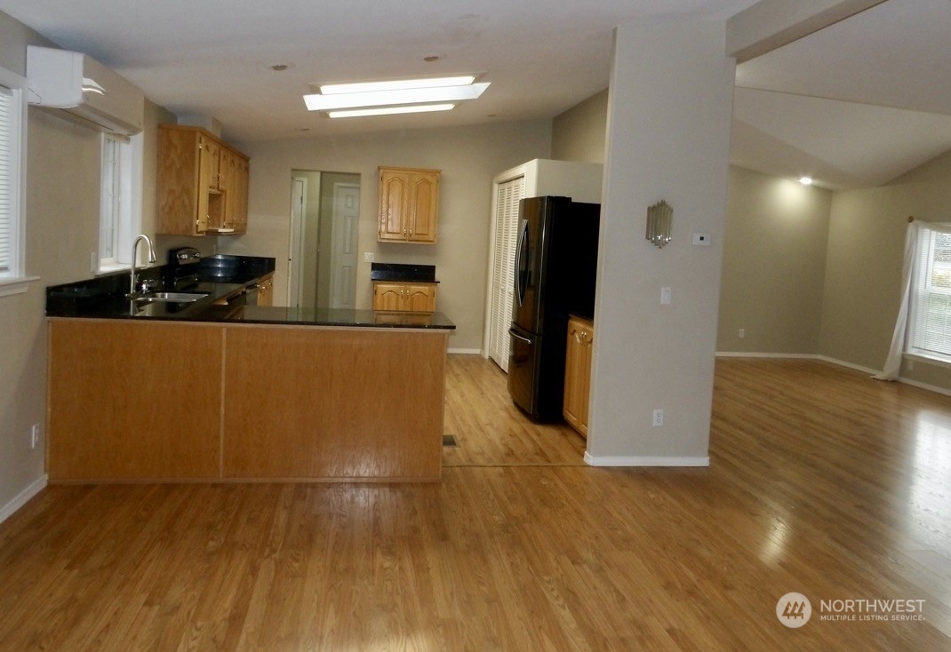 Kitchen with Granite