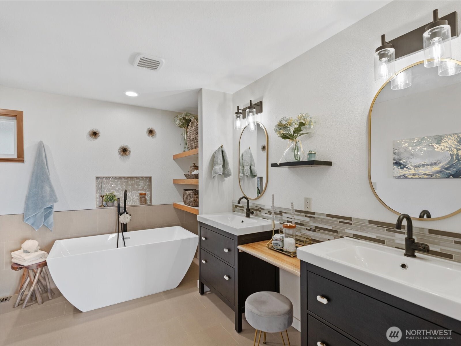 Updated en-suite with dual vanities and soaking tub!