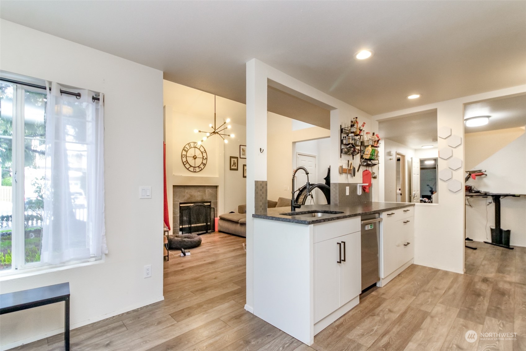 Modern Kitchen - Stainless Steel