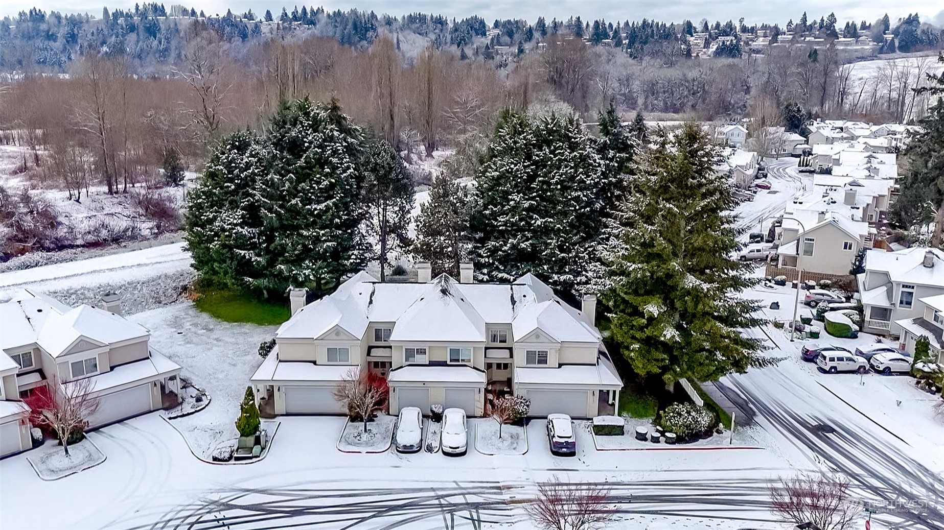 Aerial View - Condo Unit & Neighborhood