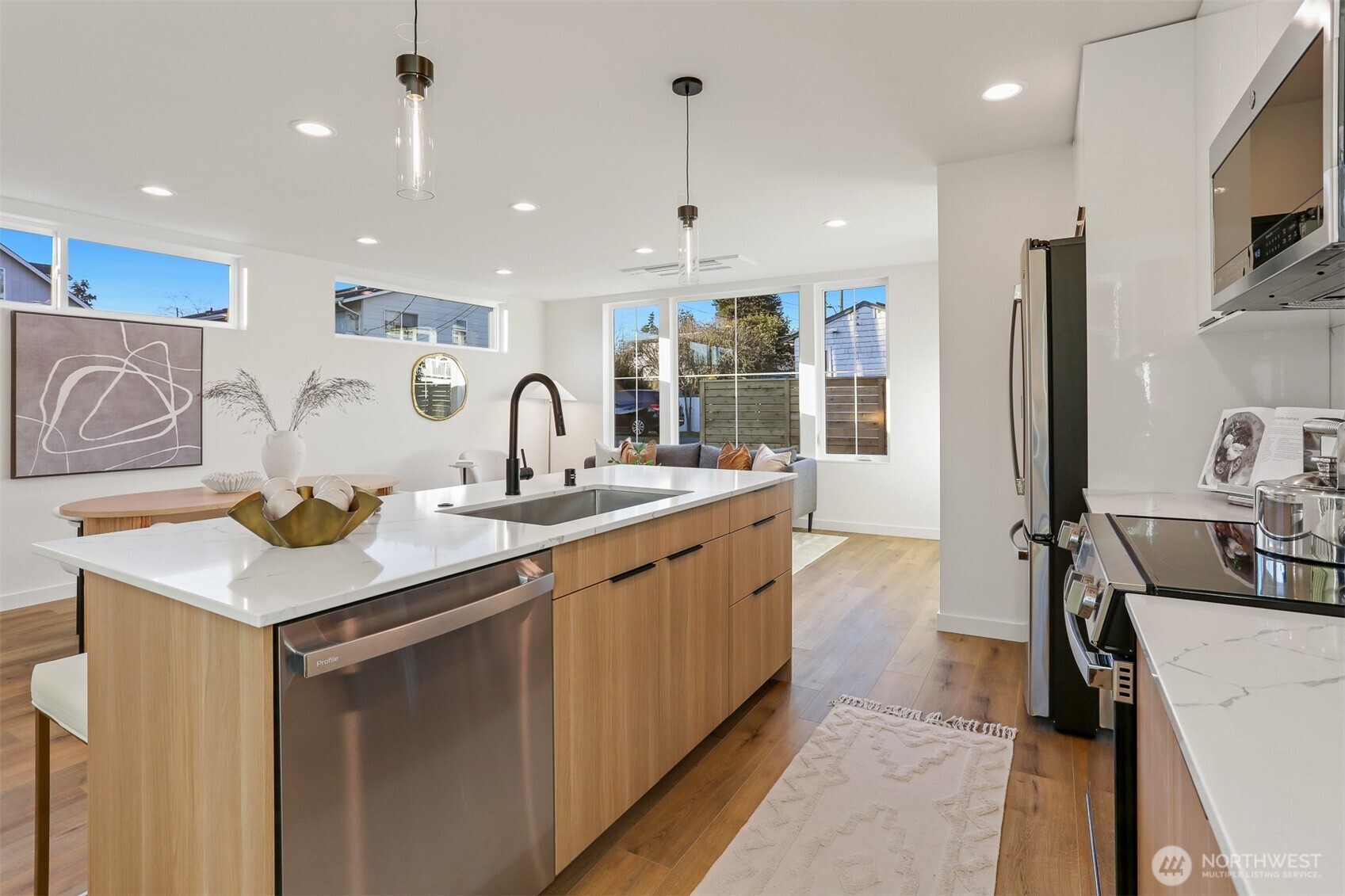 Large Island provides additional Cabinet/Counter Space