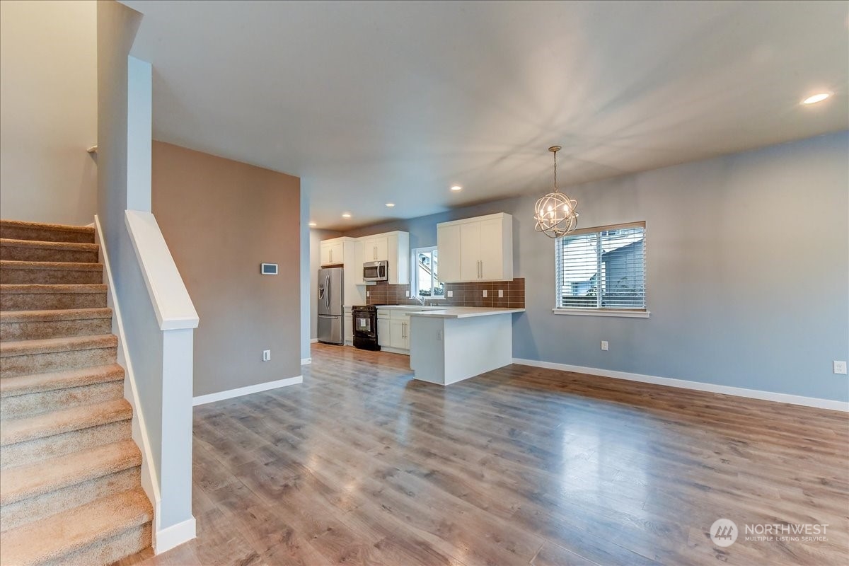 Kitchen Dinning Area