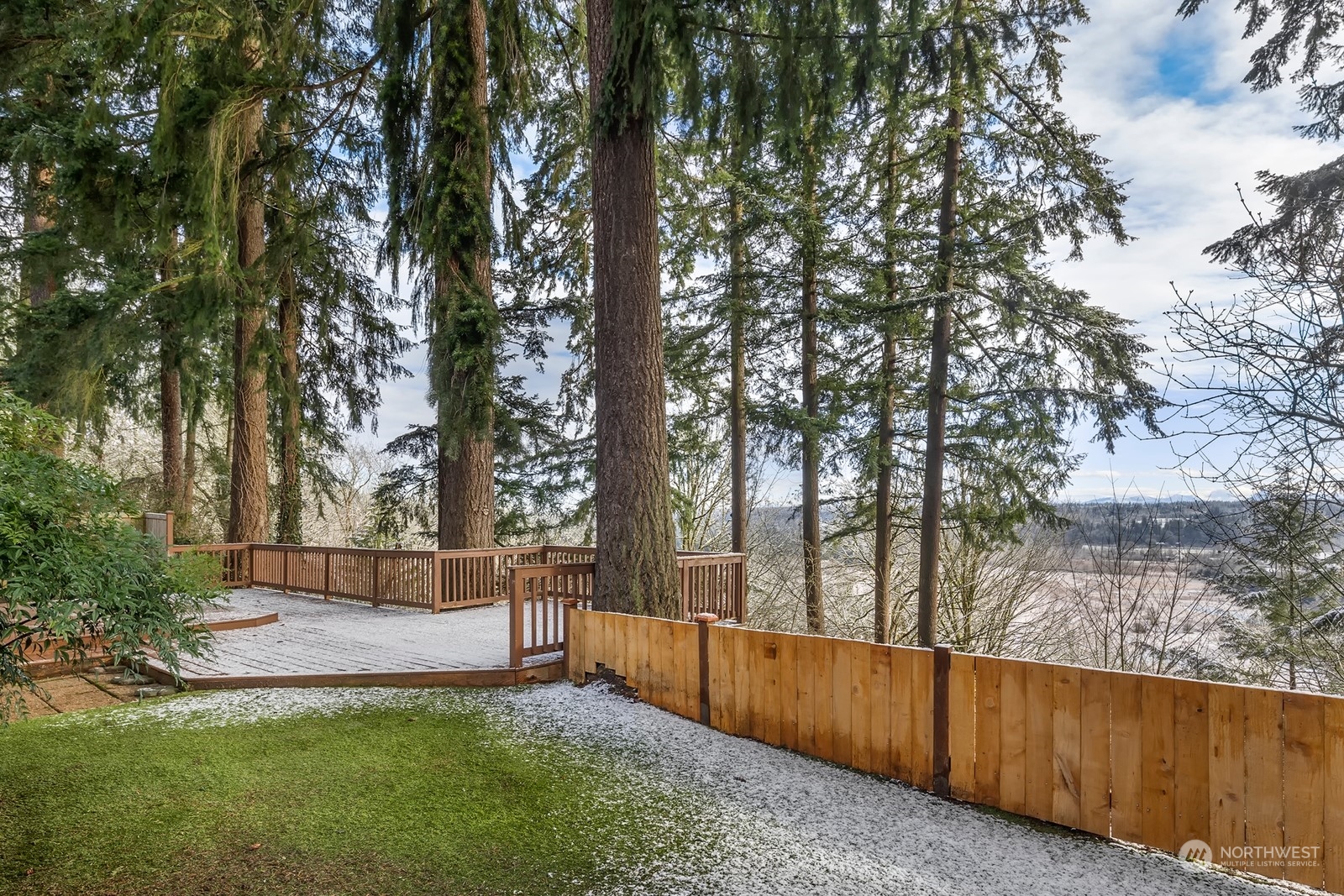 Side yard on Education Hill of Redmond