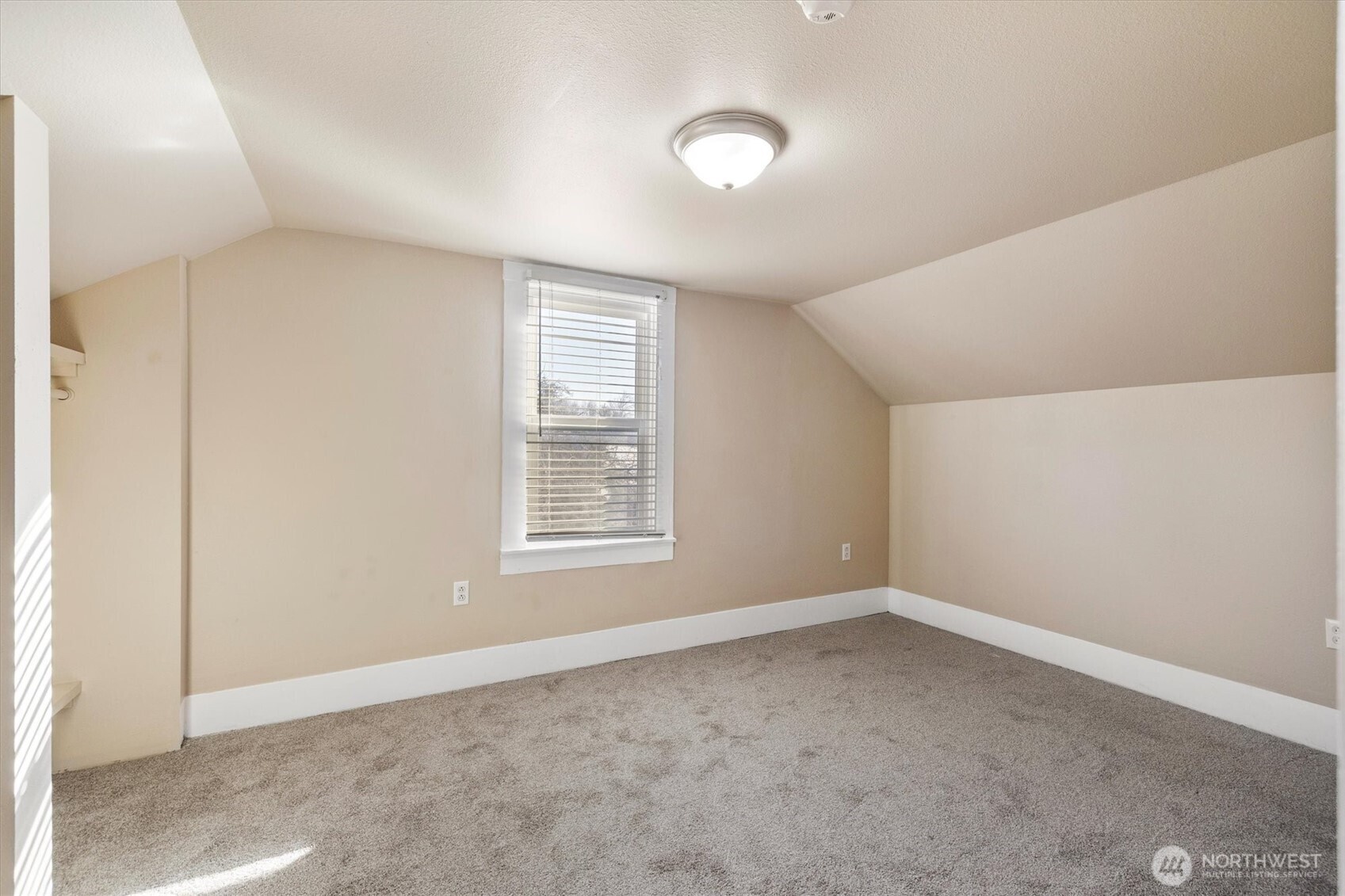 Upstairs bedroom with new carpet