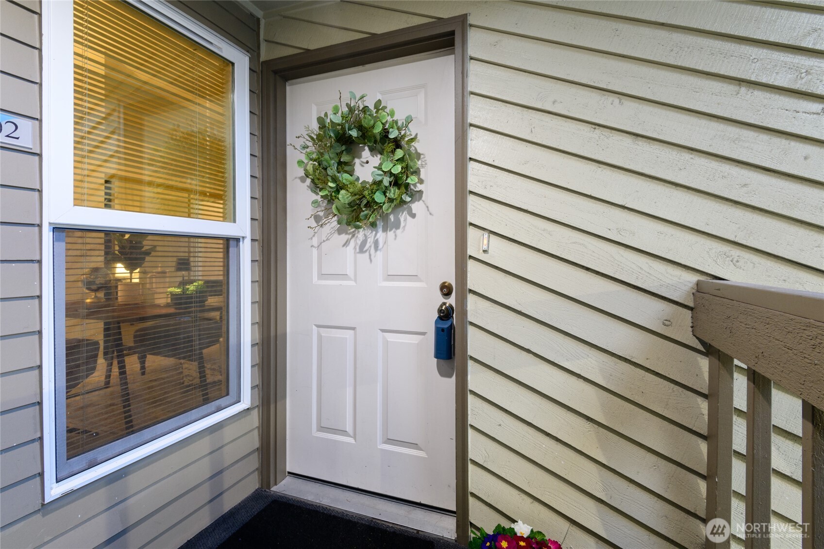 The home enjoys a spacious entry with ceramic tile floors. Being a top floor unit there are no neighbors above!