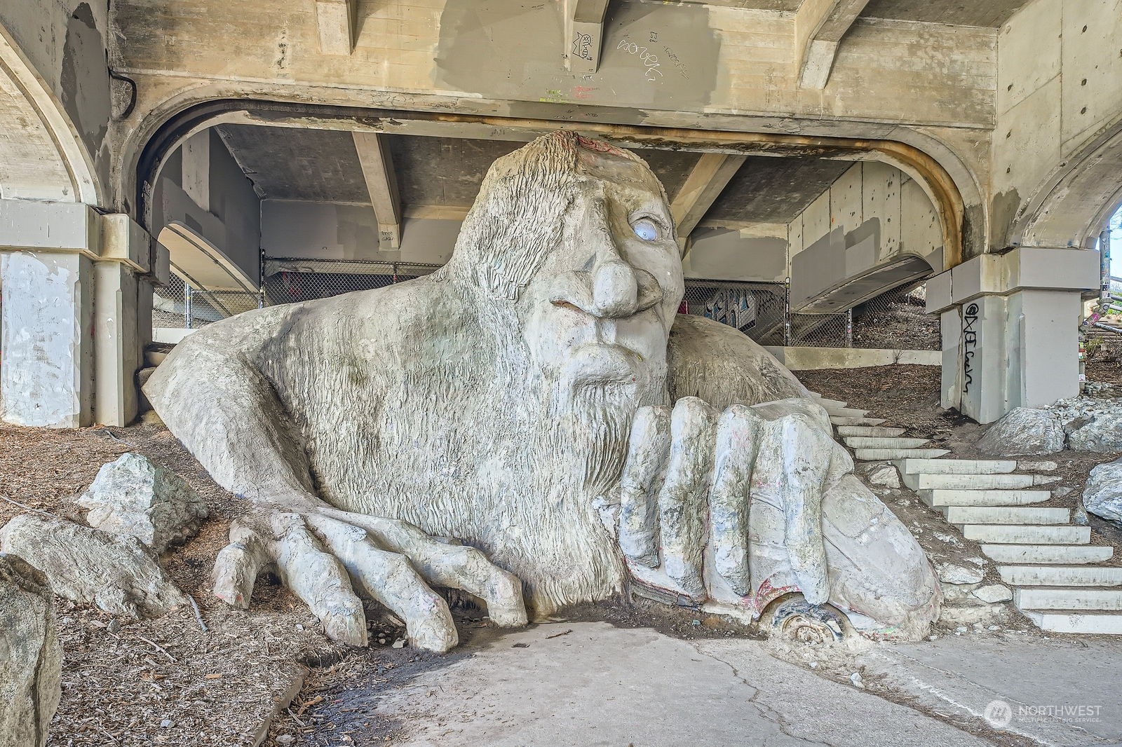 Walk to the the Fremont Troll, Sundays Fremont Markets, see the annual Solstice Parade, or hop on a scooter and ride the waterfront from the Locks to downtown Seattle waterfront, then hop on the Light rail to the Husky stadium for a 7 minute bike or scooter back home...