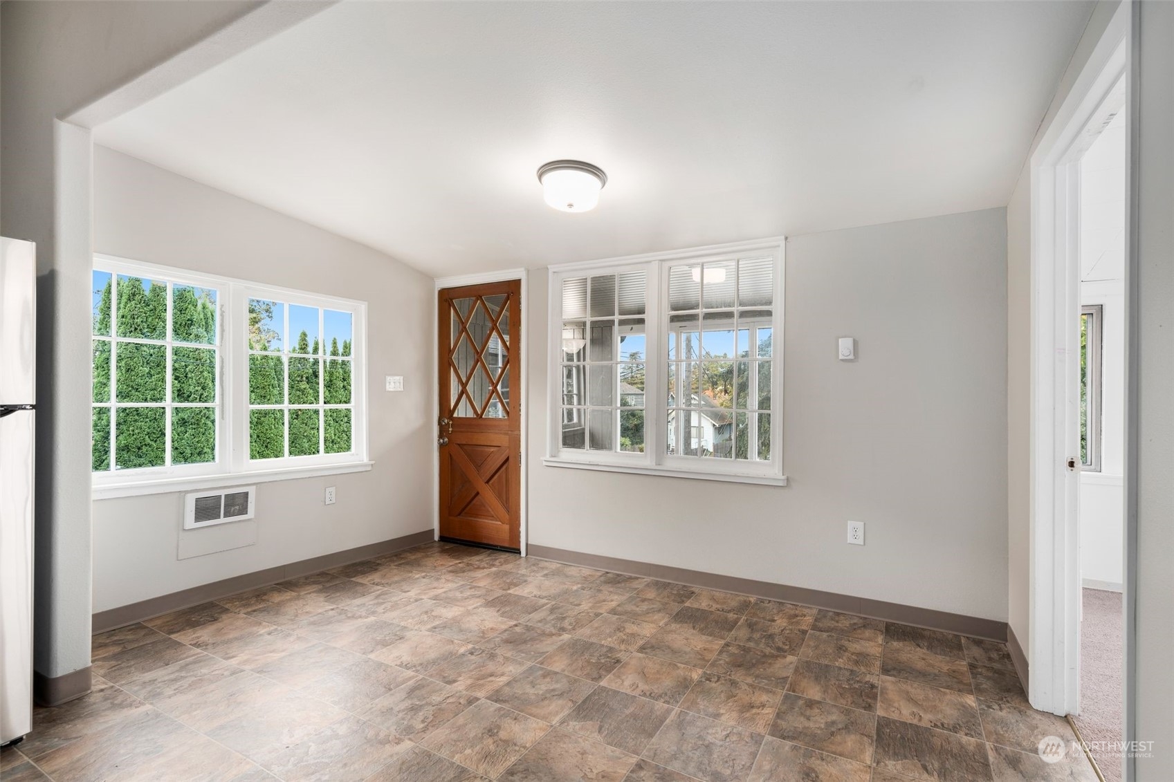 Kitchen nook area.