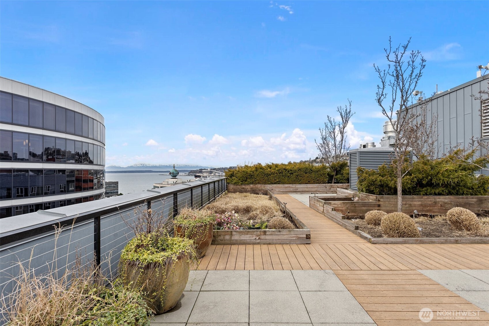 Roof-top view to the northwest