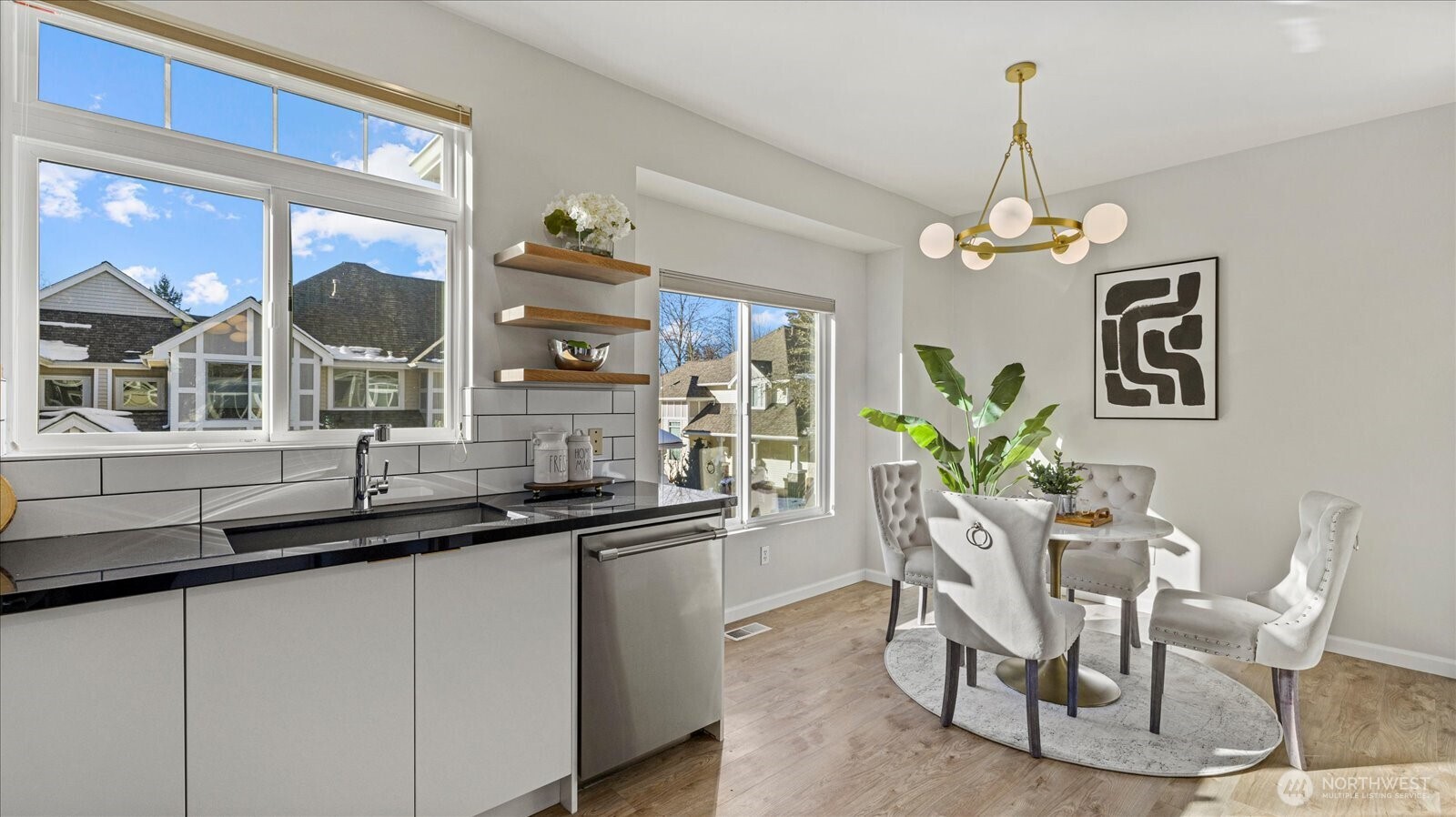 Enjoy your morning coffee in this bright kitchen!