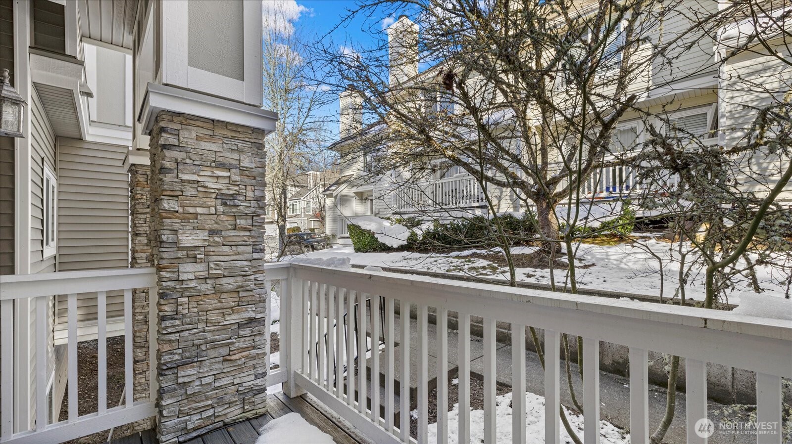 Large deck outside of living room