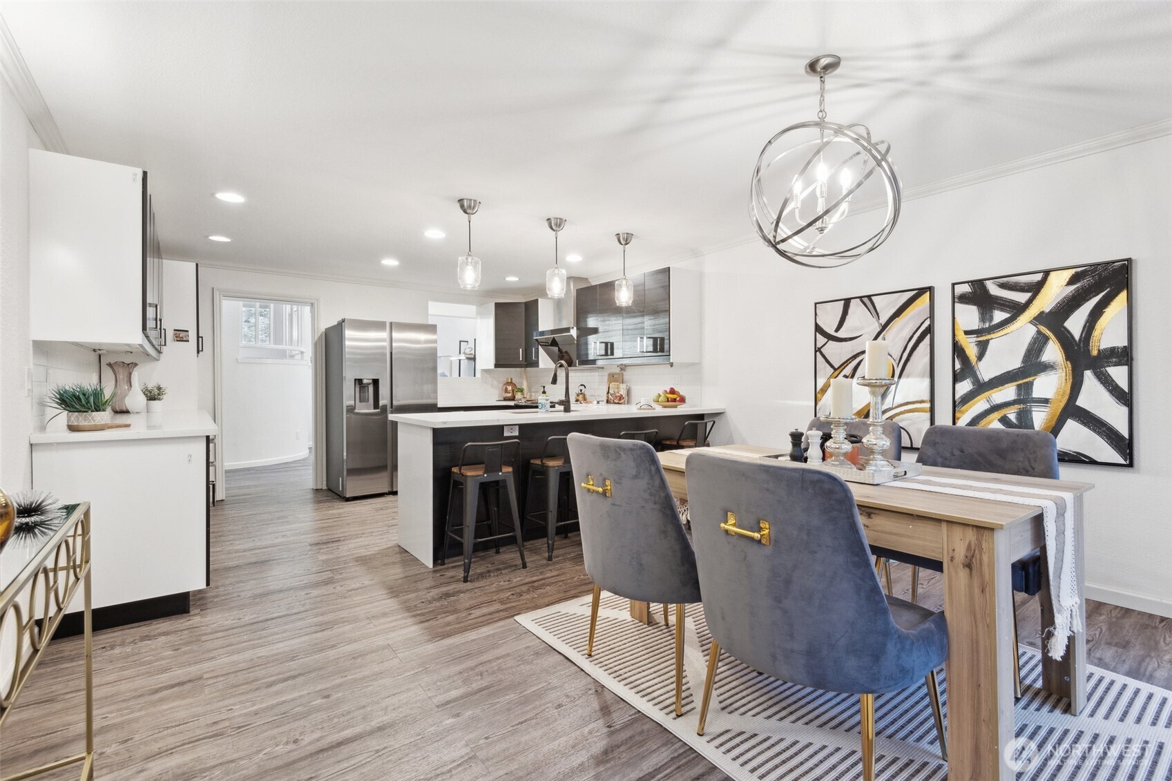 Dining Room (remodeled)