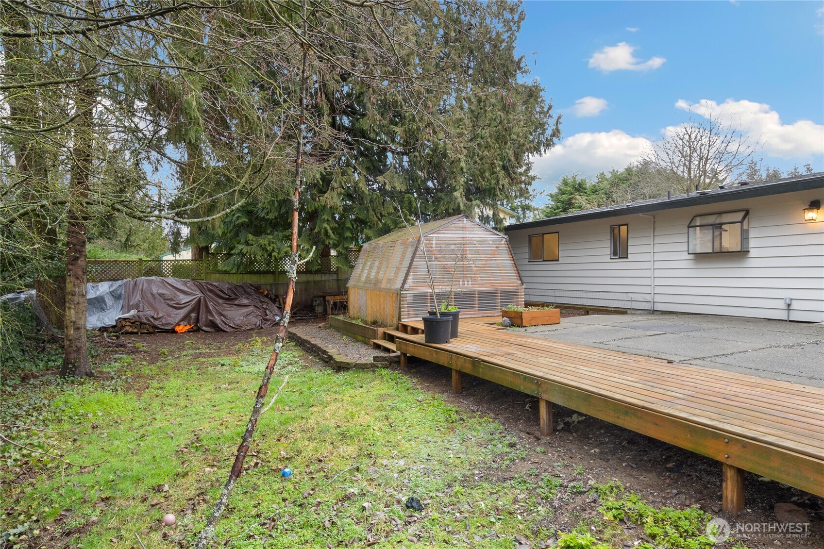 Huge patio and deck