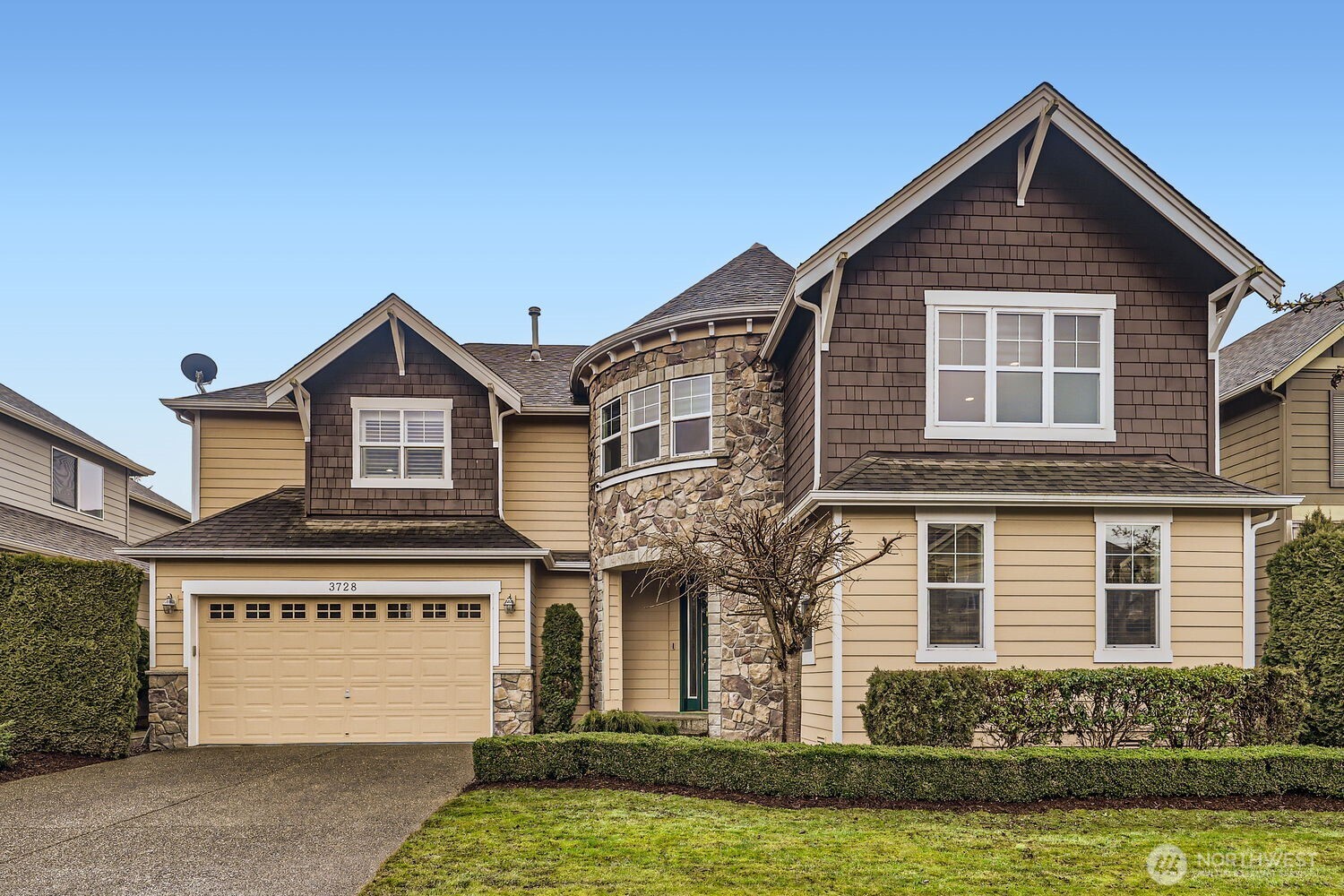 Located in the highly coveted Fernwood neighborhood in Bothell, this home is a seamless blend of modern convenience, high-end design, and smart home technology..