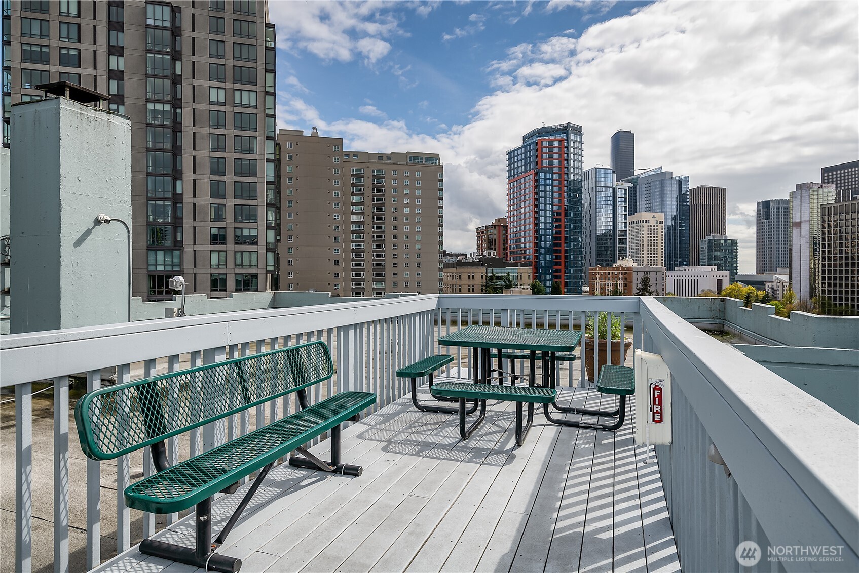 Socialize or come alone for dinner with a view