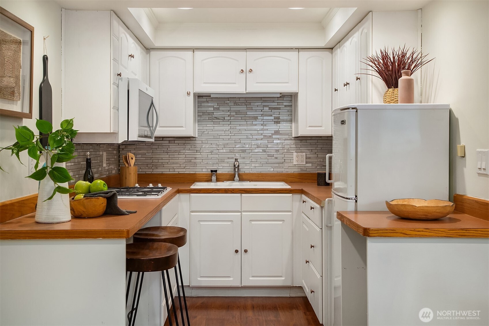 Second Kitchen on Lower Level