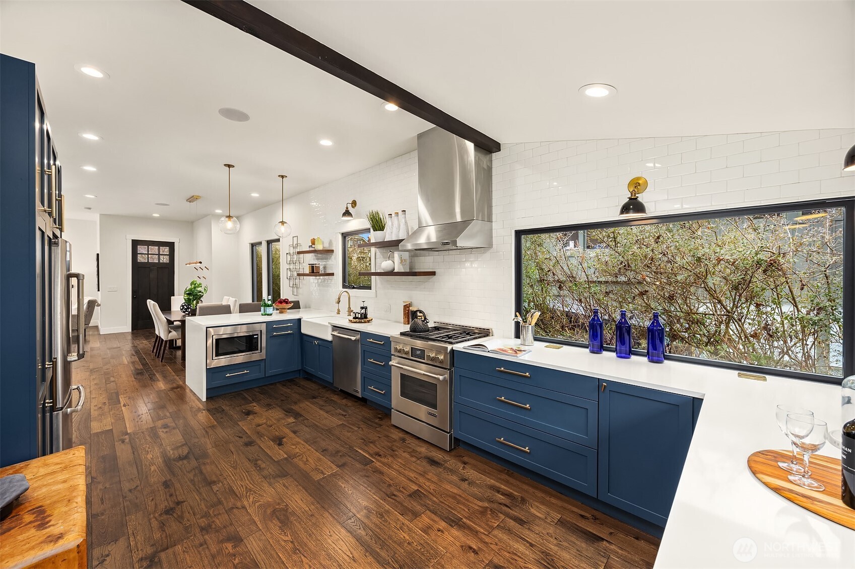 Tons and tons of counter space makes prepping and entertaining an absolute joy!