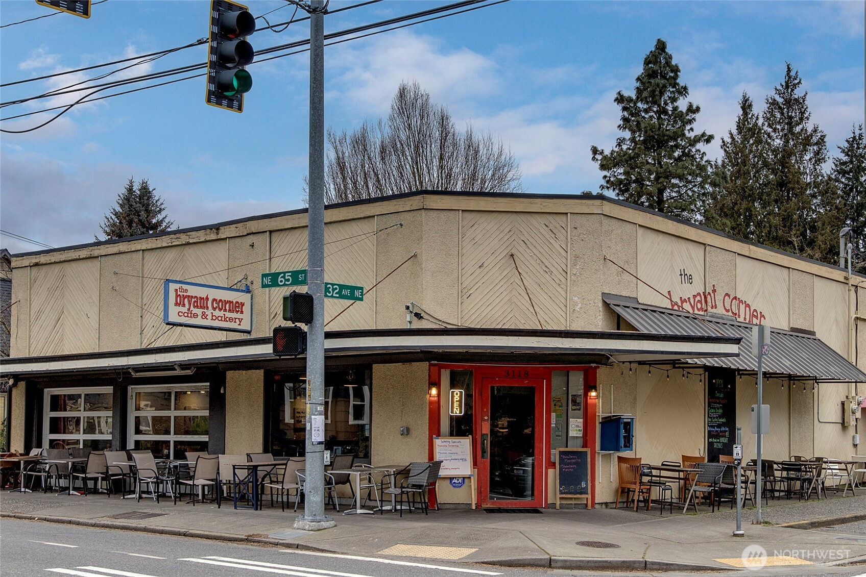 Also just 1 block away on 65th Street NE, The Bryant Corner Café' and Bakery!