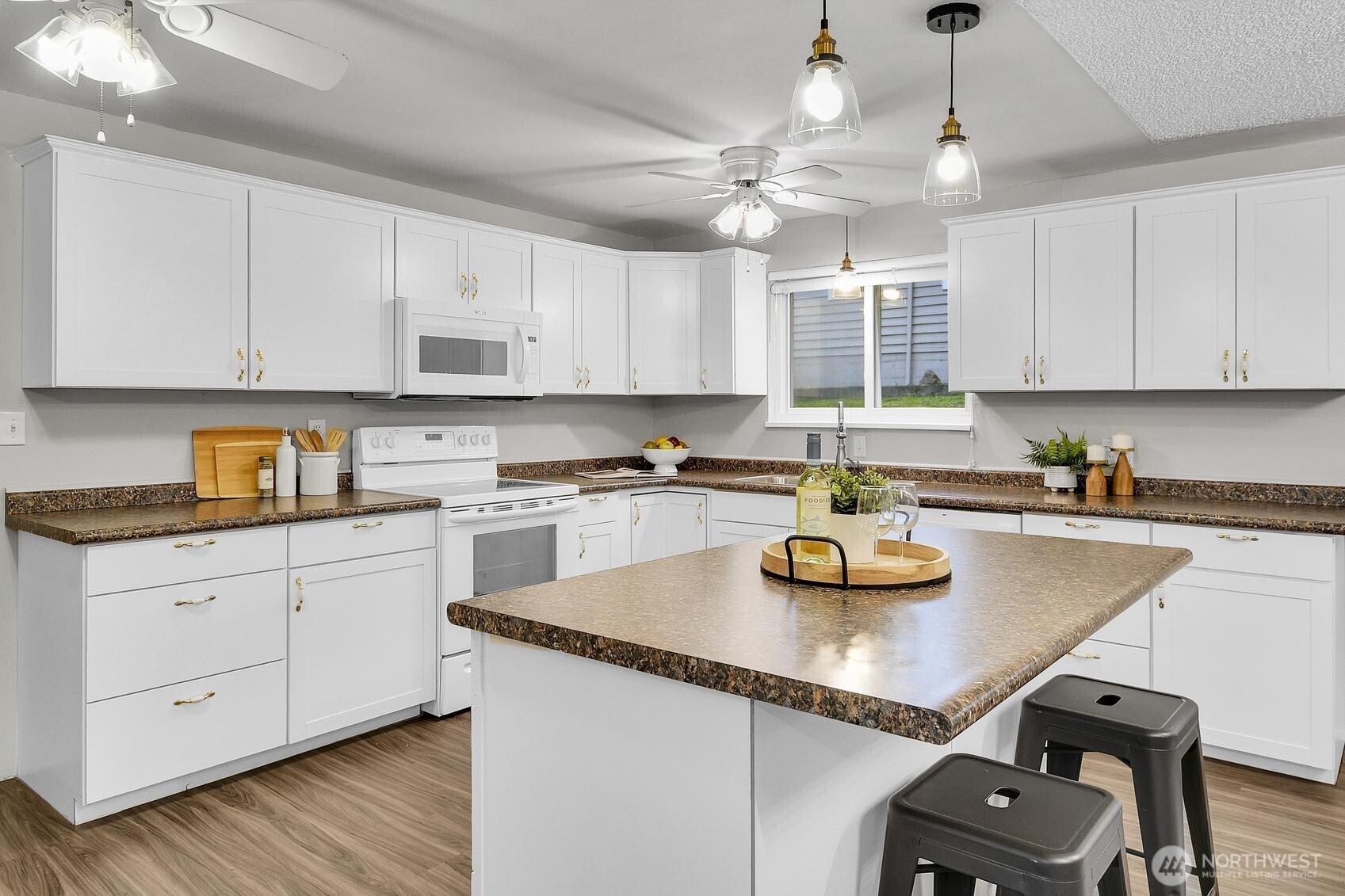 Room for multiple cooks!