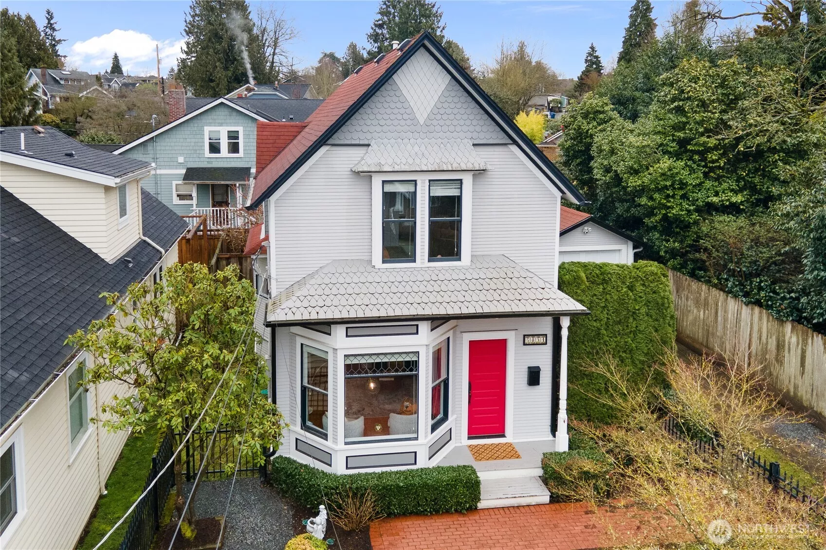 Classic Victorian Charm just blocks form Green Lake