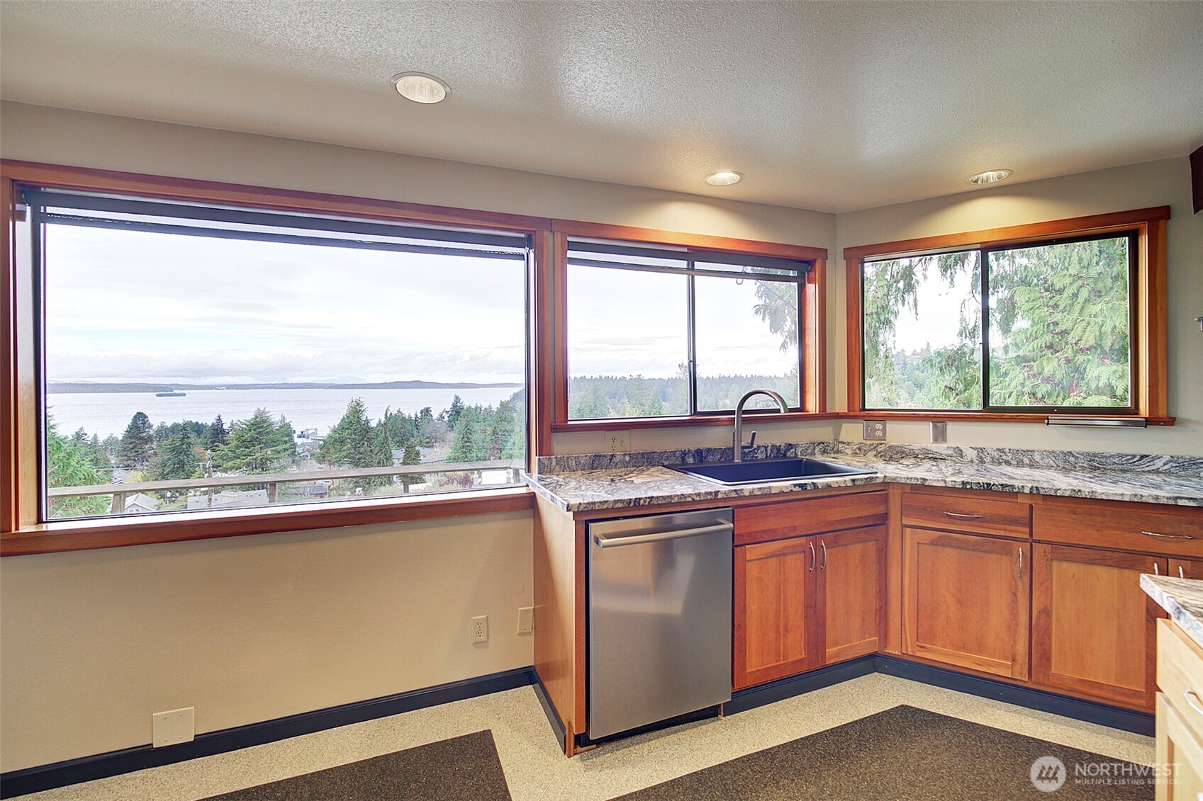 Spectacular views from the kitchen