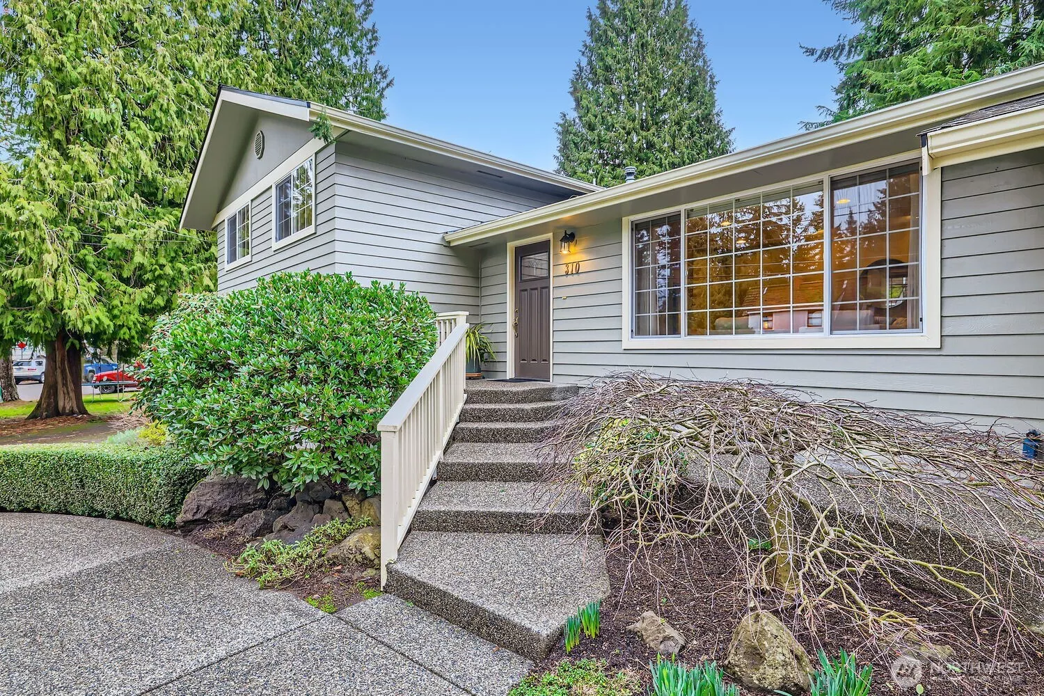 Welcome Home - fantastic curb appeal.