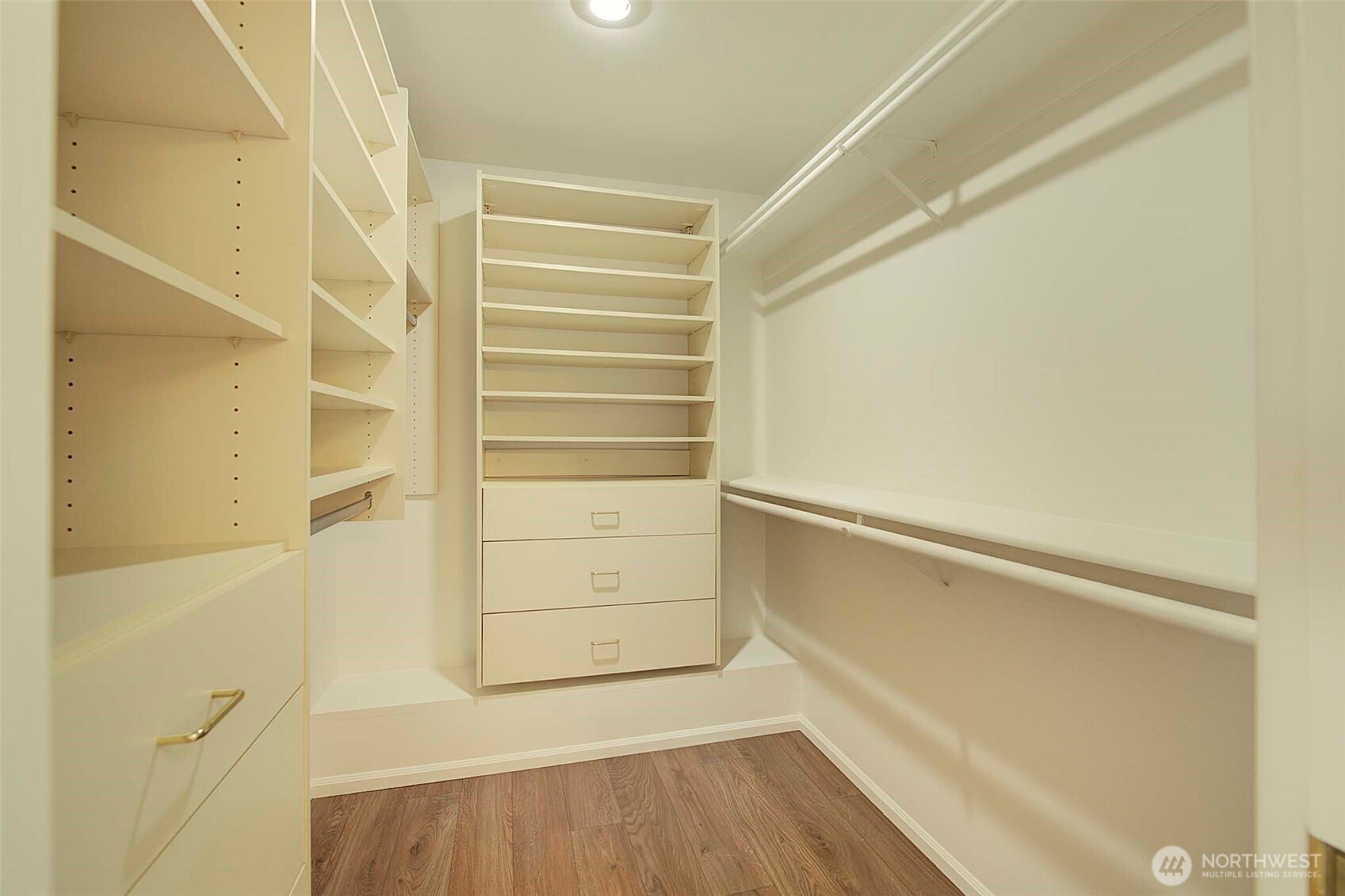 Walk-in Closet