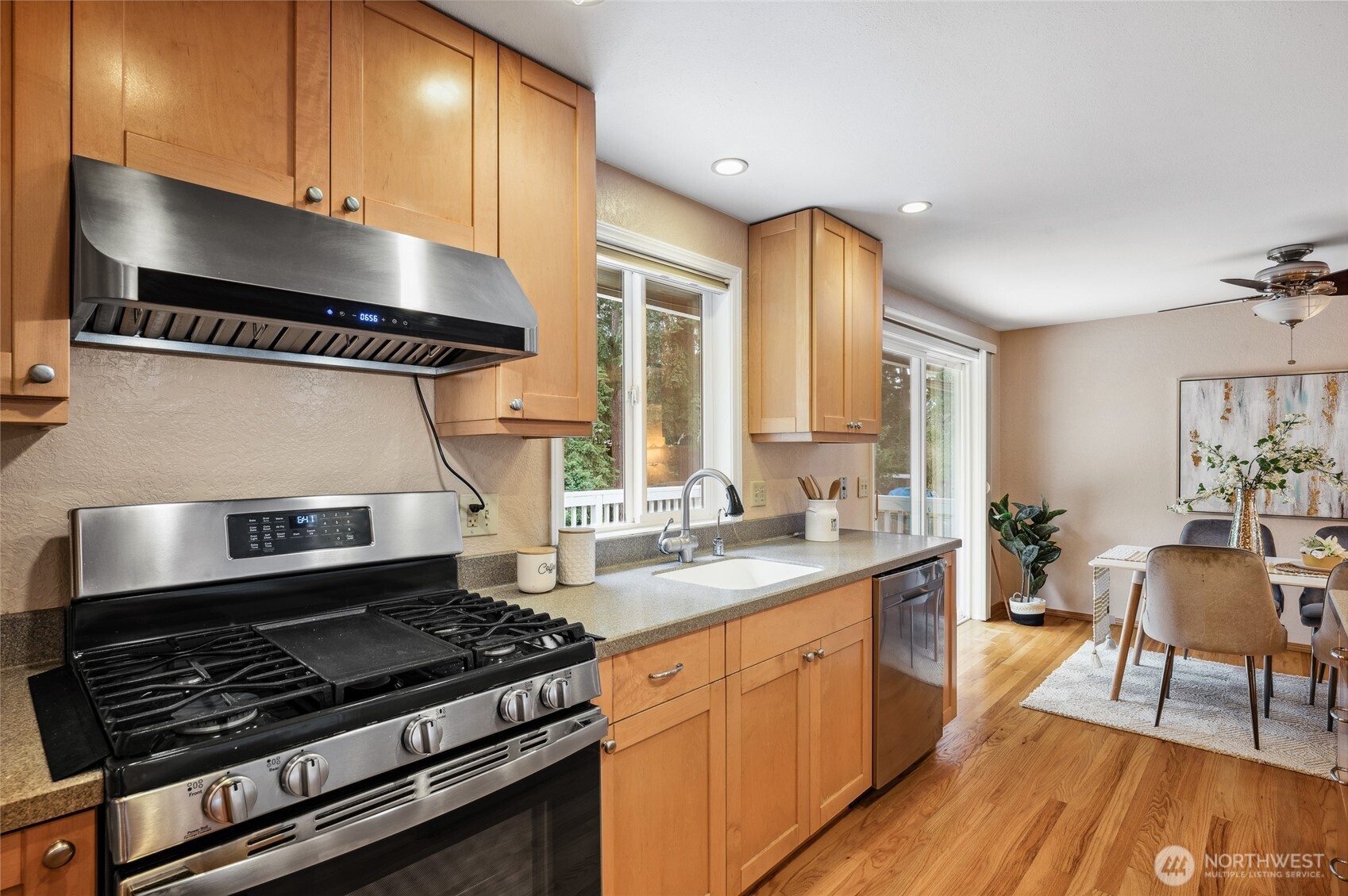 upper level Kitchen with gas stove