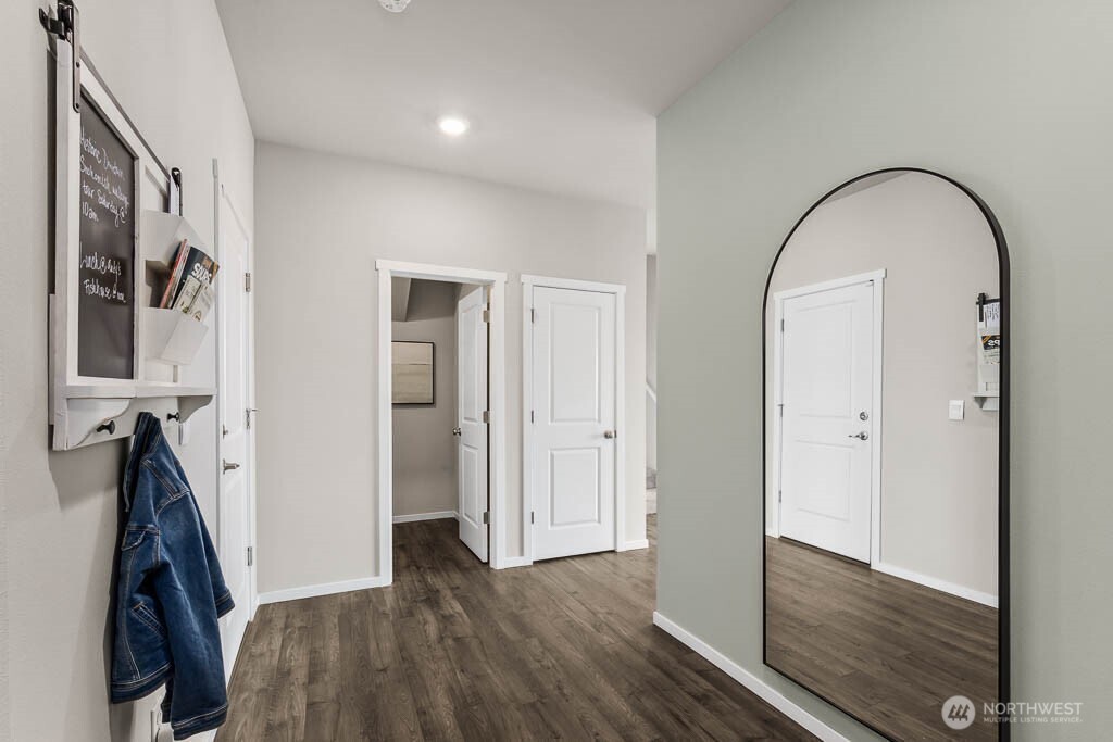 Welcome all into your spacious foyer! Pictures are representative of Burnham floorplan. Colors and options will vary. Photos from Model Home on 31. Homesite 35 is a mirror image.