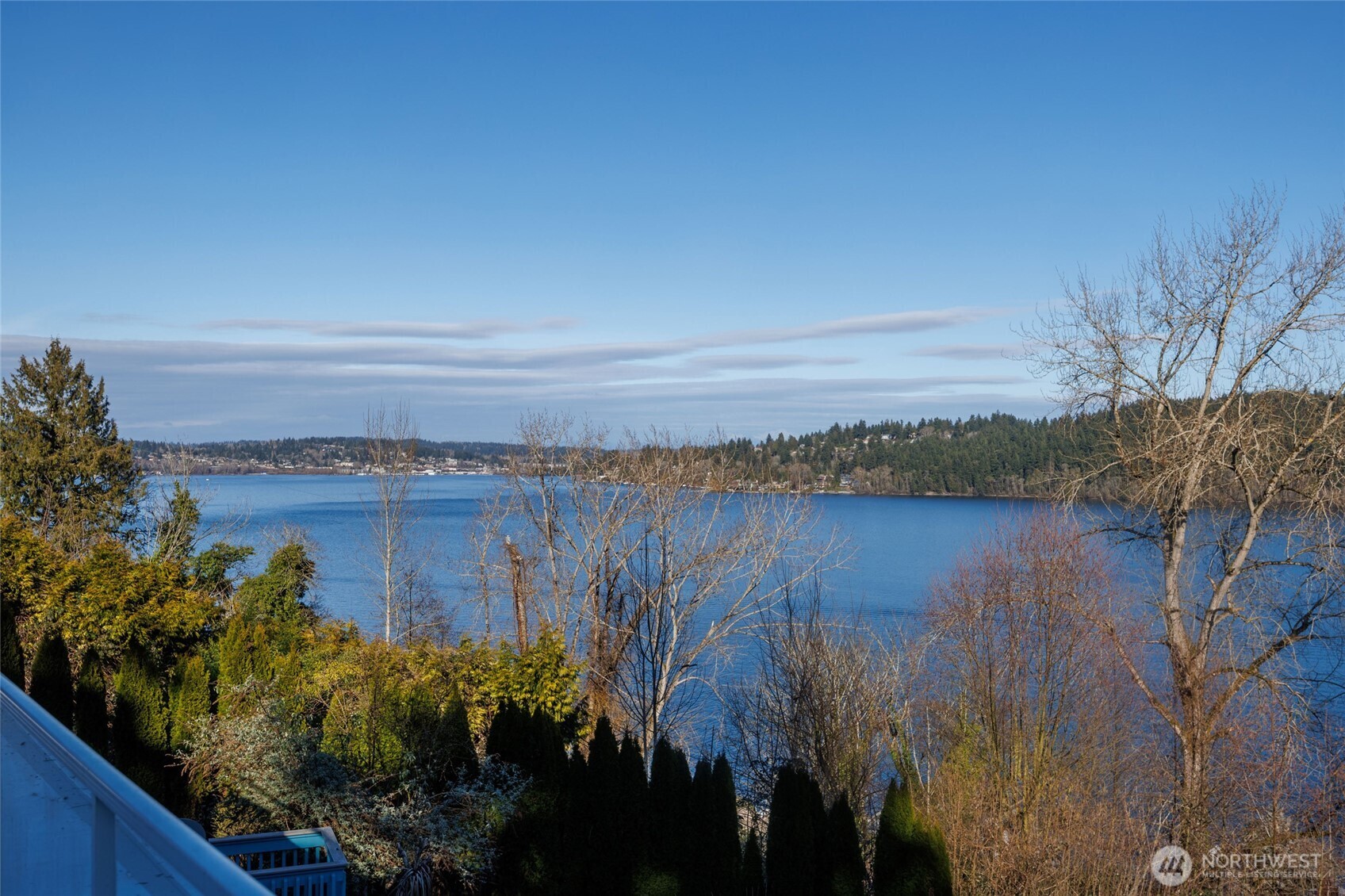 Unobstructed lake views!