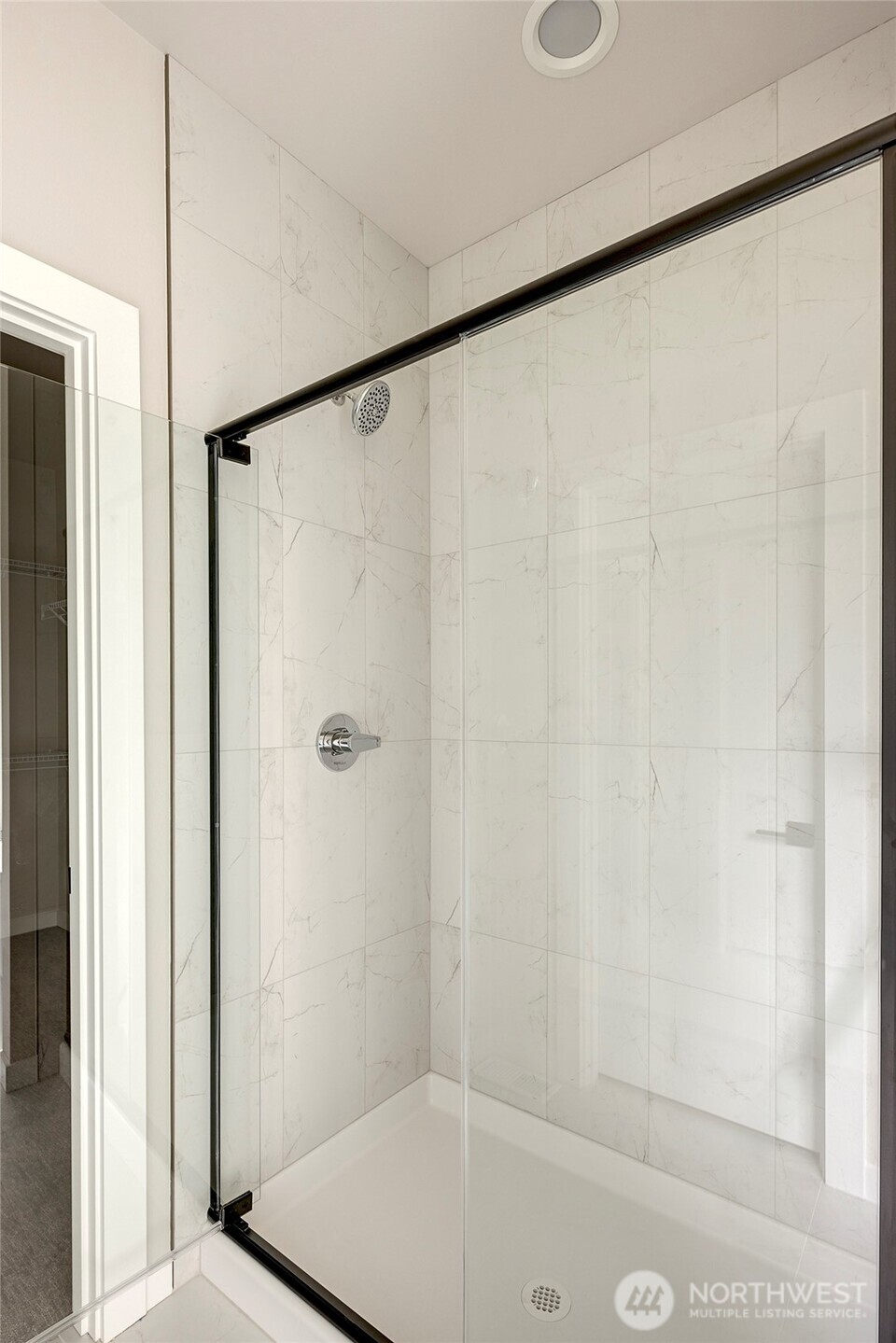 Upstairs secondary shower