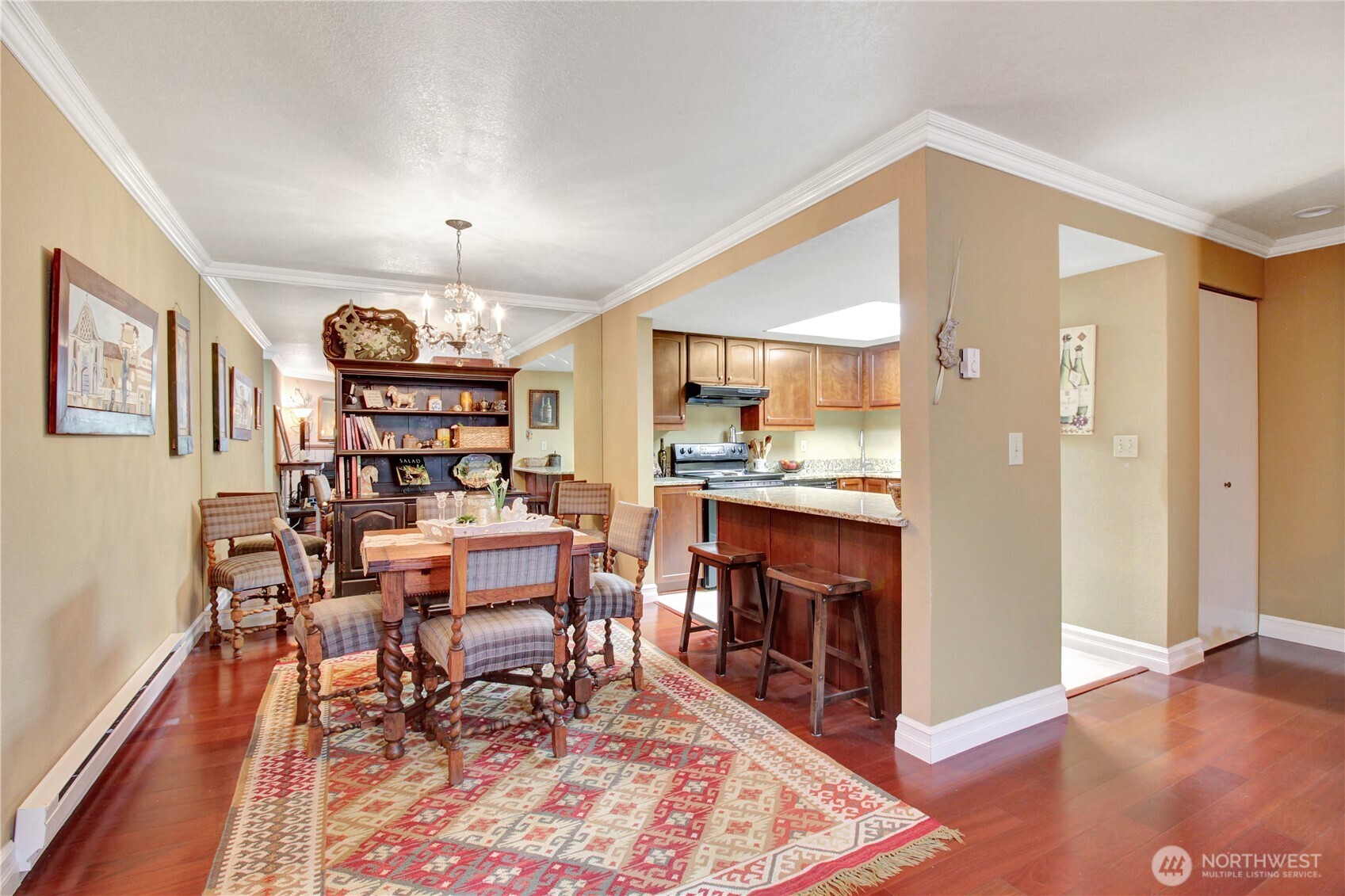 Huge dining room for family/friends gatherings