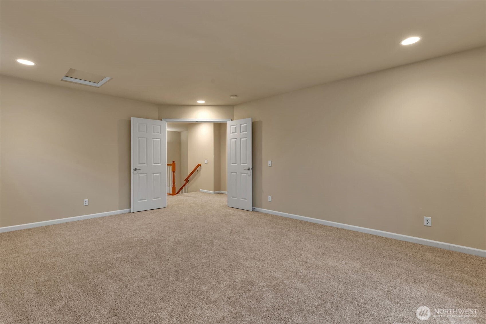 huge bonus room