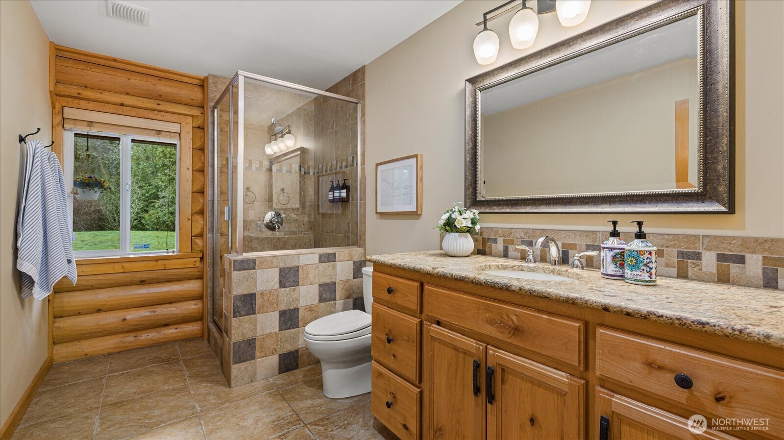 2nd Bathroom