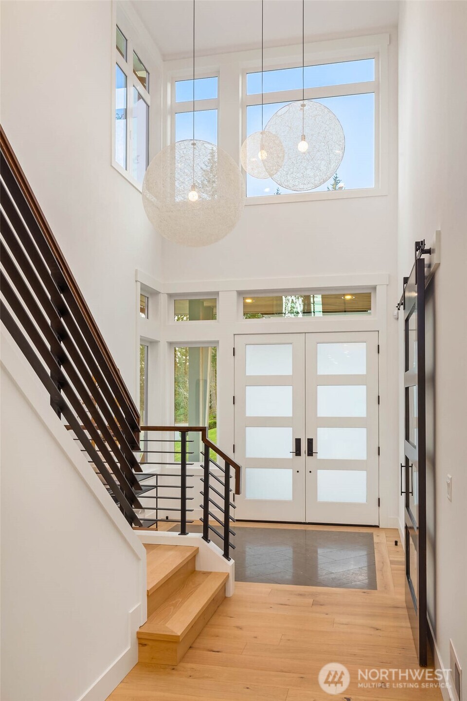 Bright and Stunning 2 Story Entry Foyer