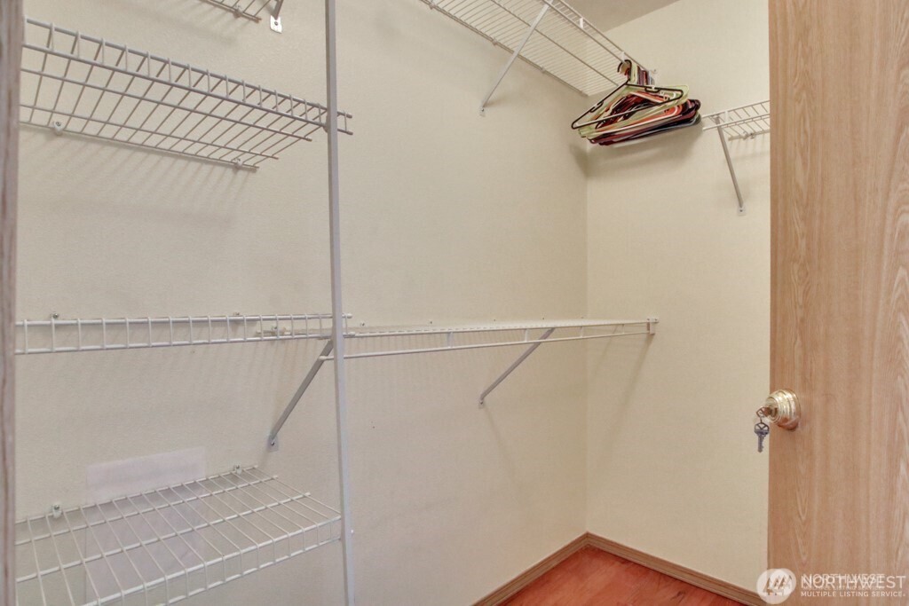 Picture from previous listing when vacant
