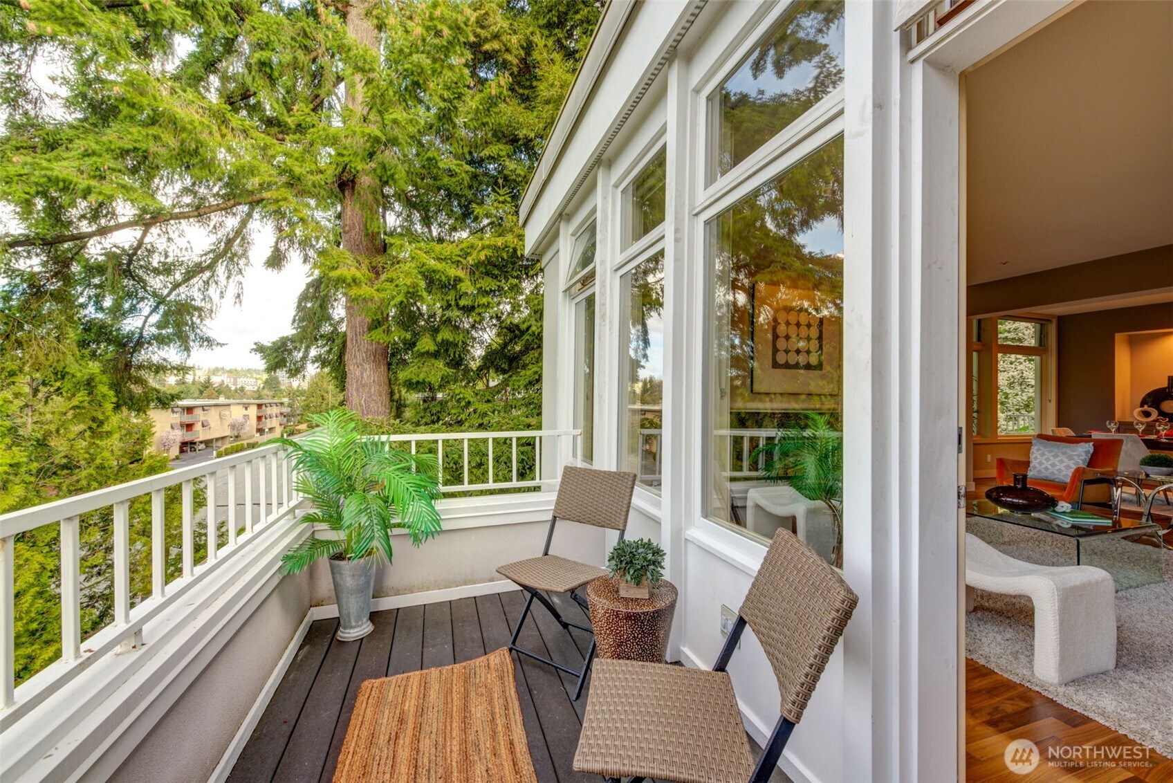 Grab your favorite beverage and head out to the balcony to watch the sunset.
