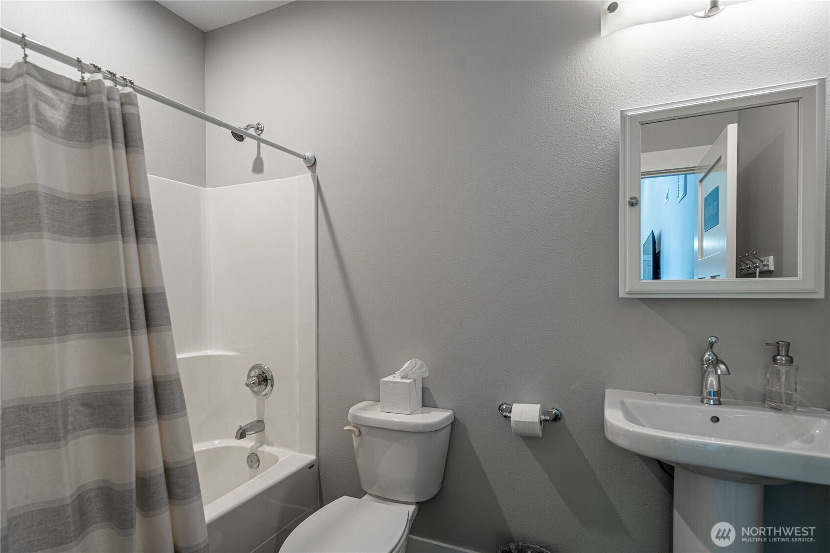 Downstairs full bath