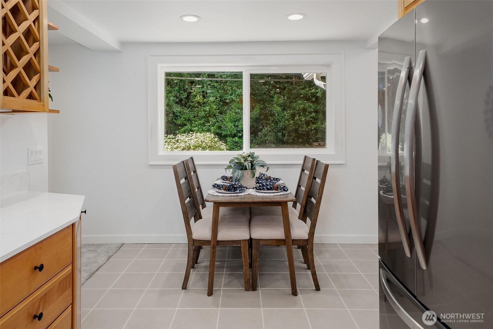 Eat in Kitchen with a lovely view of Hamlin Park