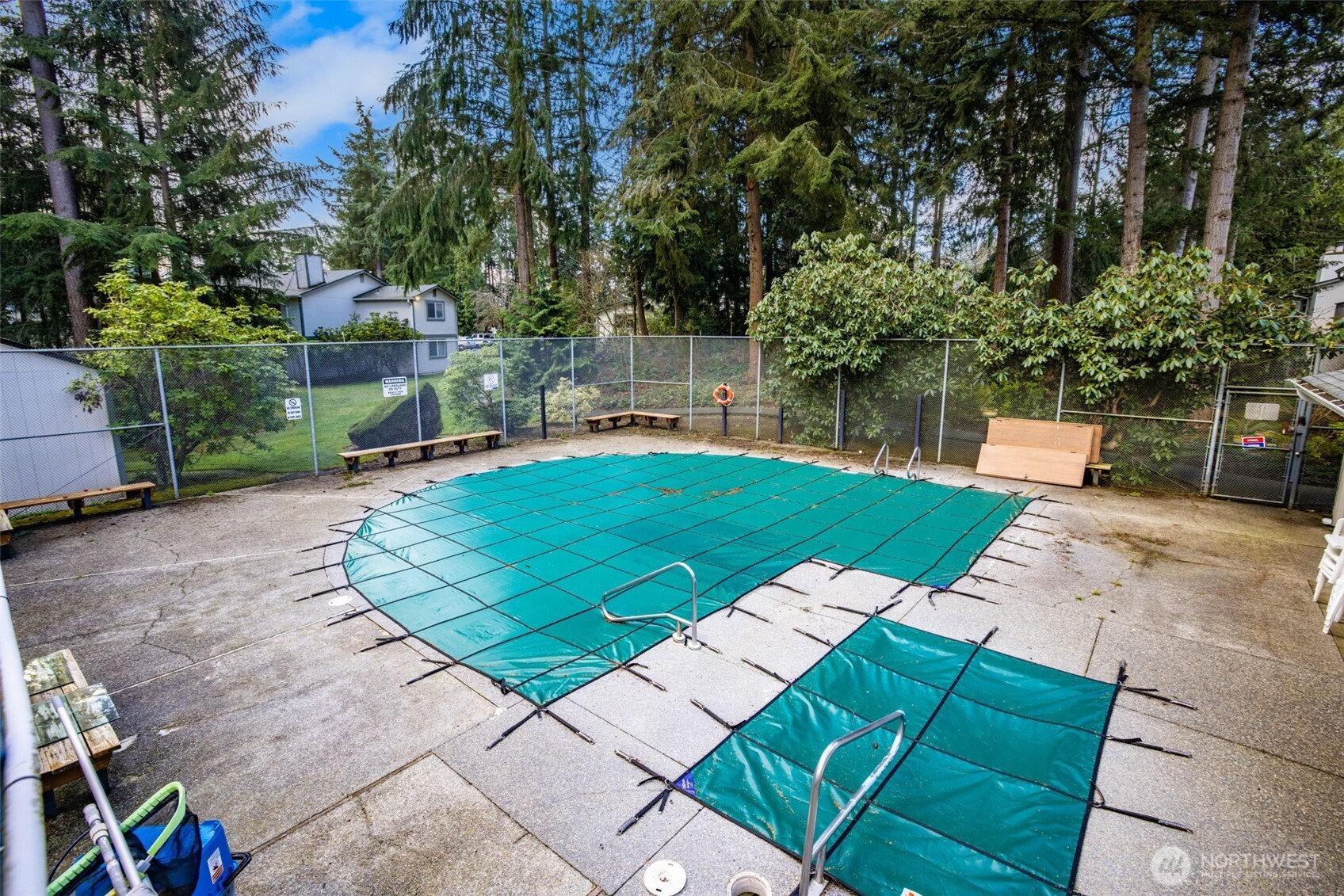 seasonal pool
