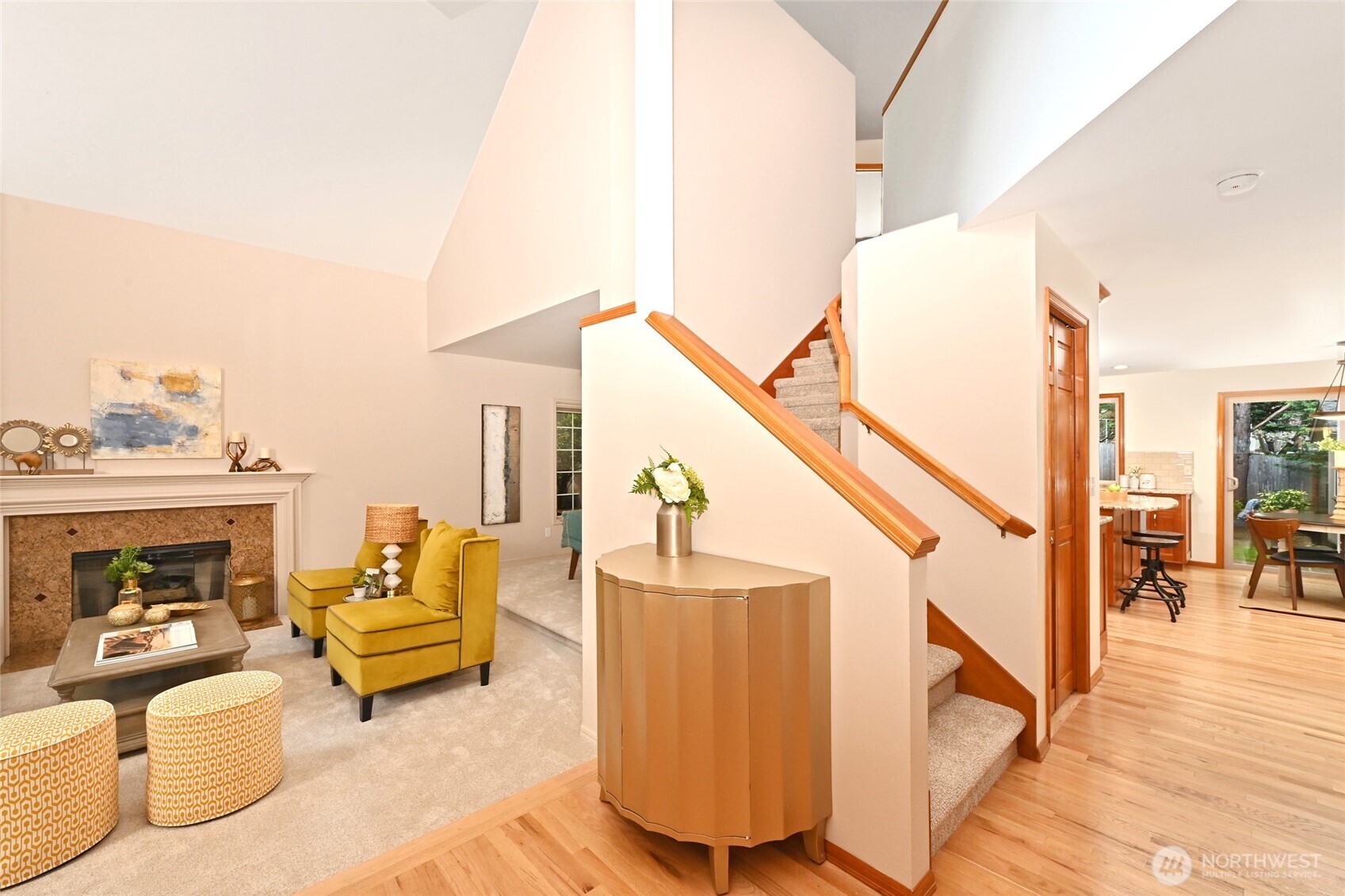 while the dining room creates a circular connection to the kitchen,