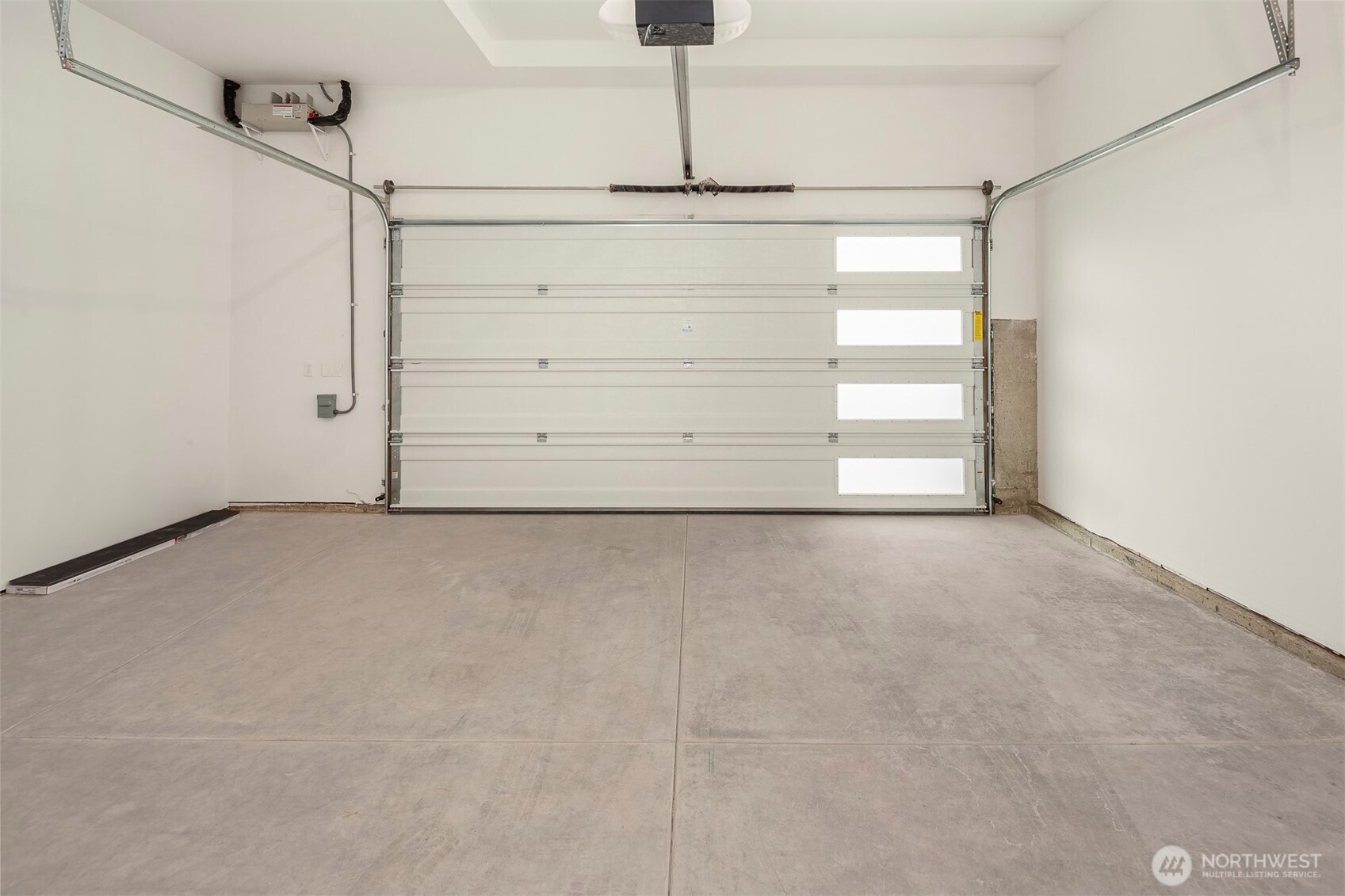Spacious 2-car garage