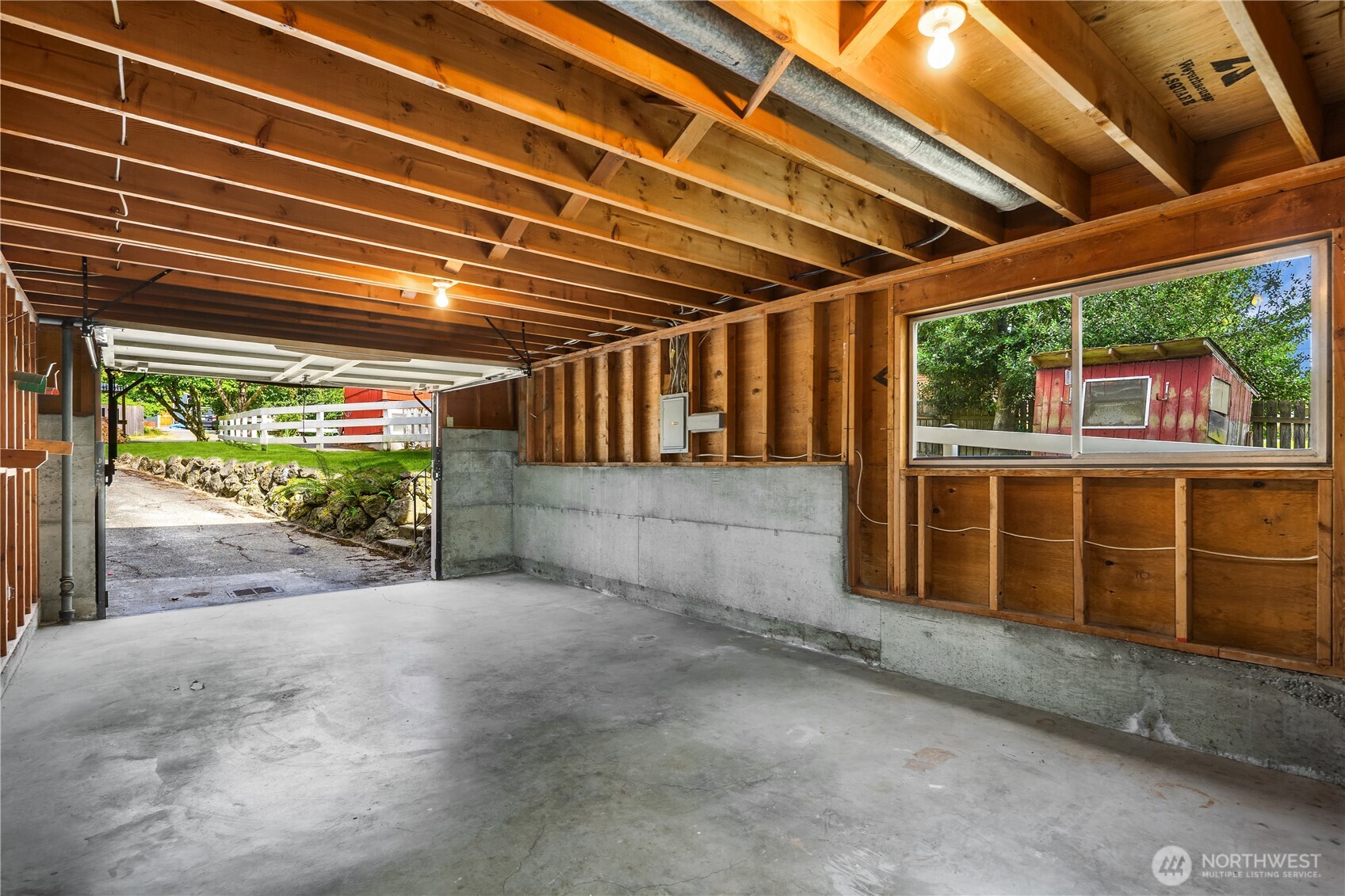 Fantastic Garage!
