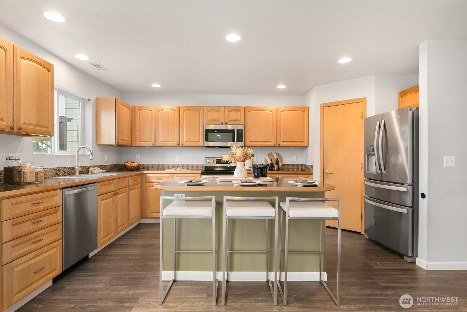 Lots of storage and counter space here!