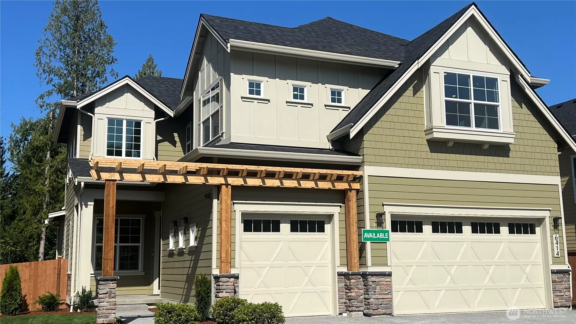 Gorgeous Craftsman's style home - The 4050 plan is 2981 sft, 4 bdrm + B onus, 2-car, 2.5 bth. Ready in late May