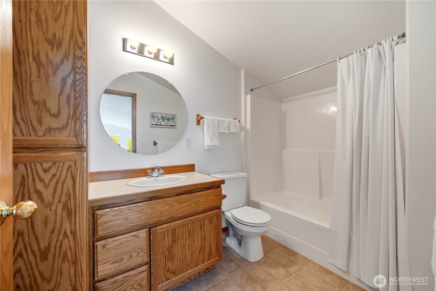 Upstairs Bath