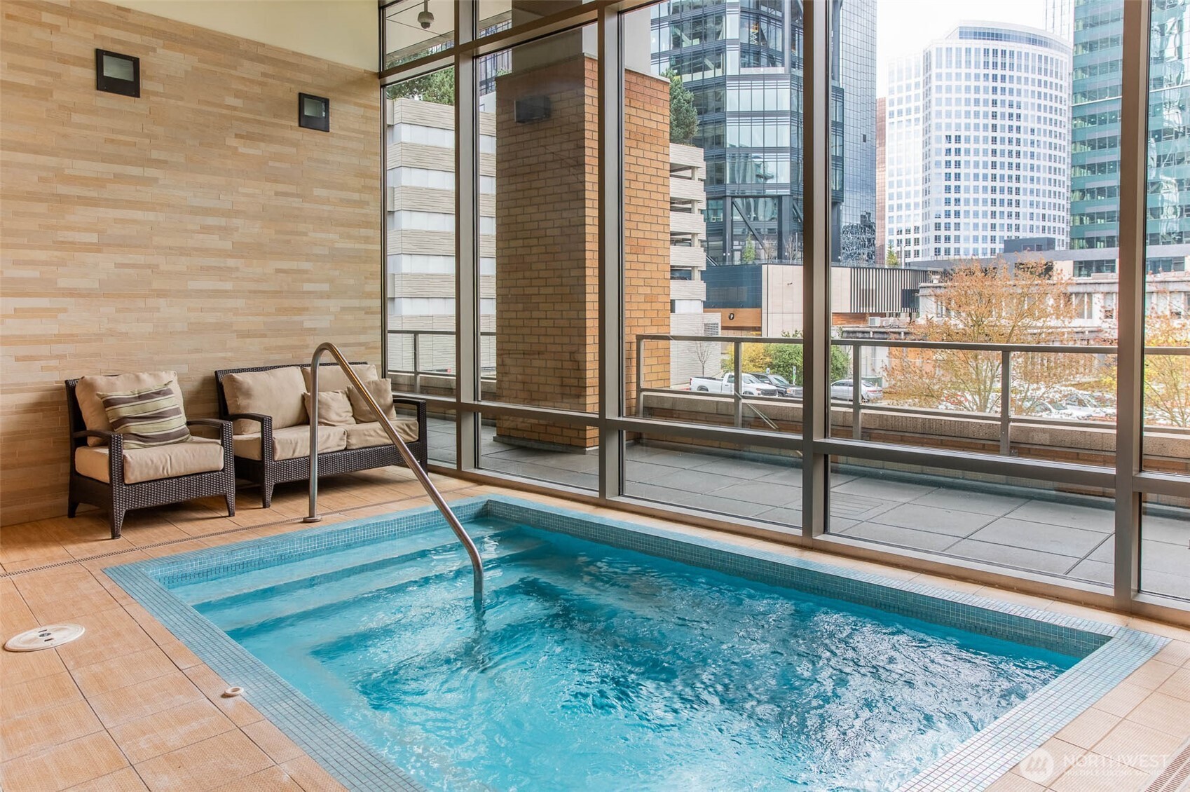 Luxurious & Super Clean Spa on the 3rd Floor.