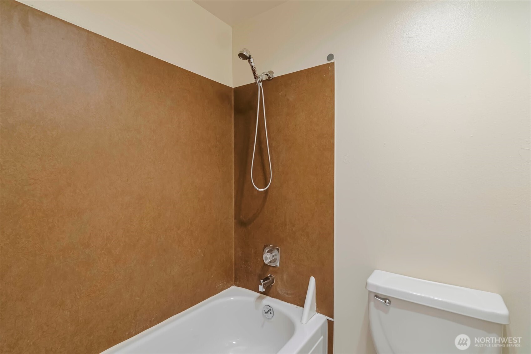 All of your worries melt away in this private en suite retreat!