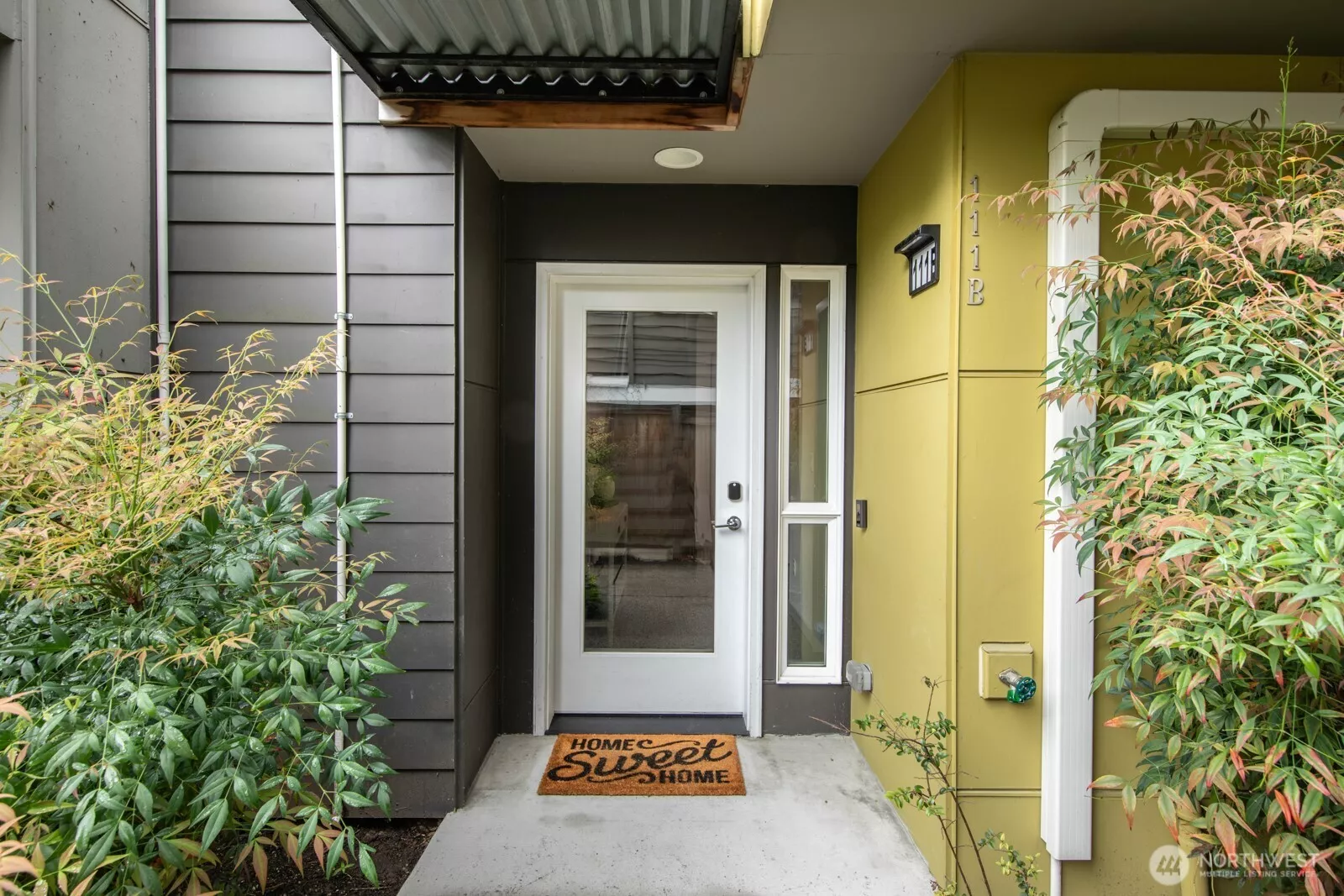 Welcome to 111 17th Ave, #B!