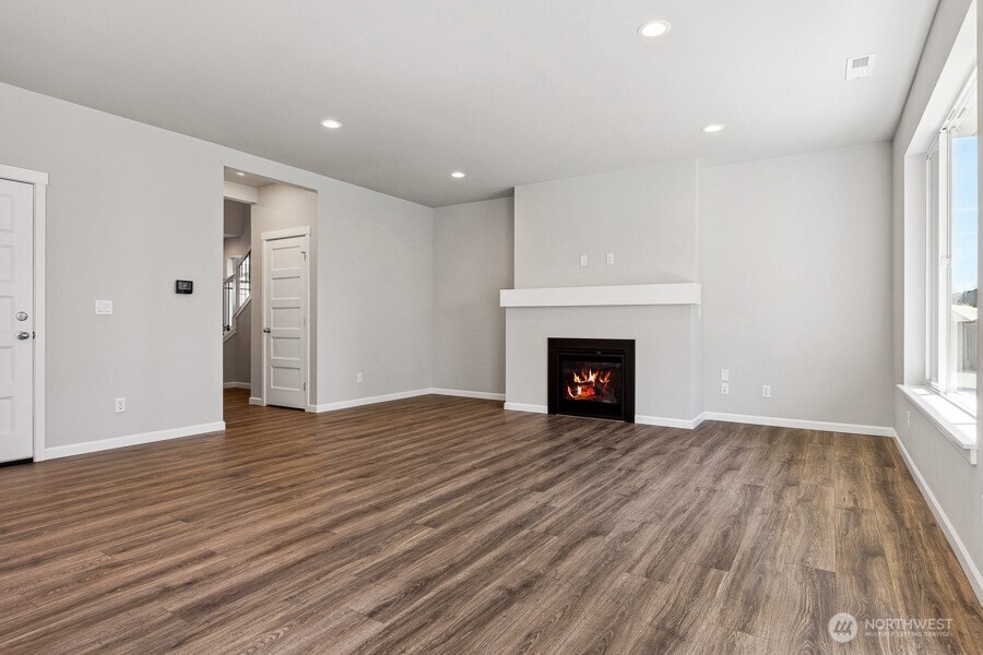 This is a presale home. Photos of the same floorplan in the community. Colors and features will vary.